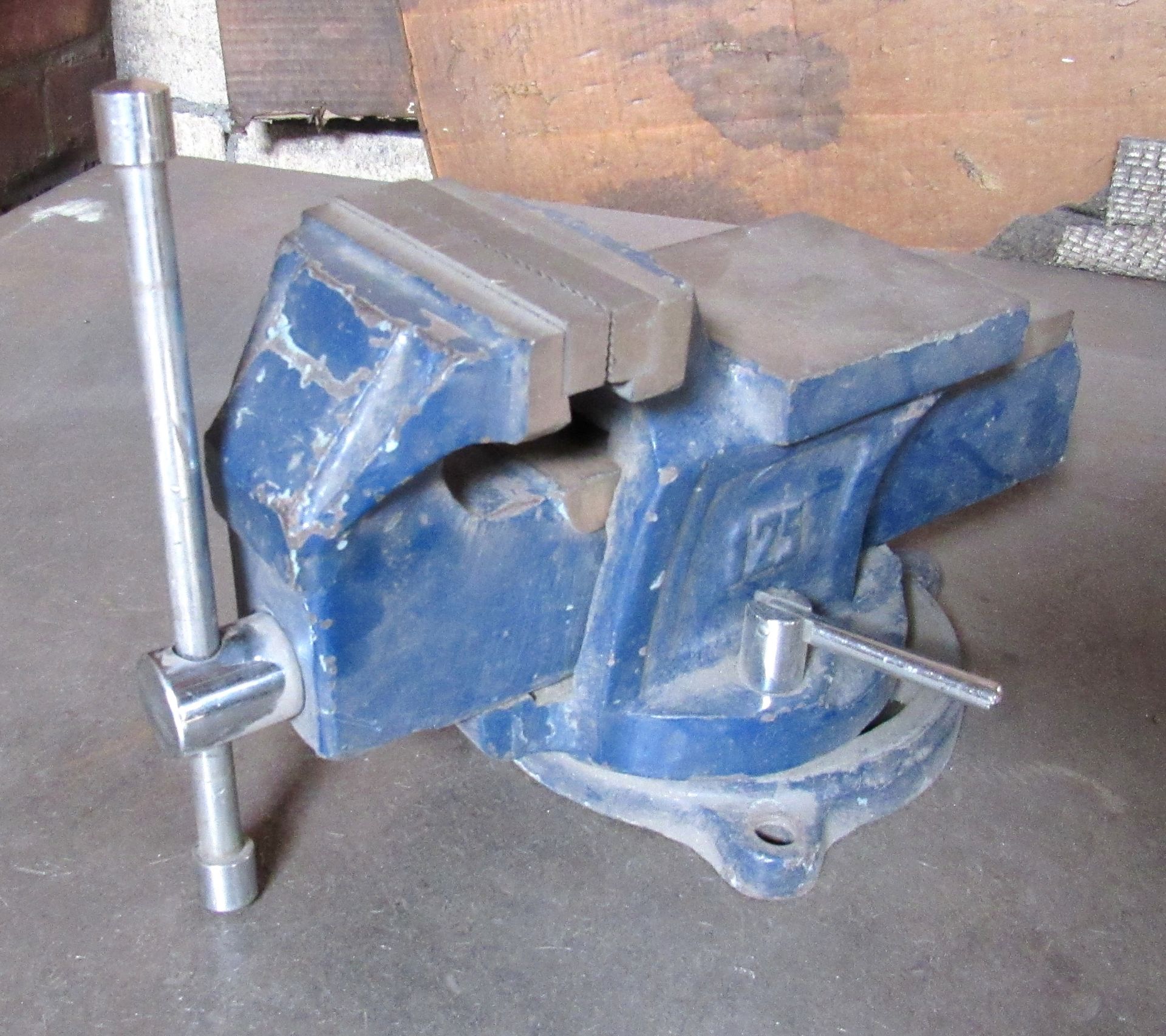 5" Swivel Bench Vise