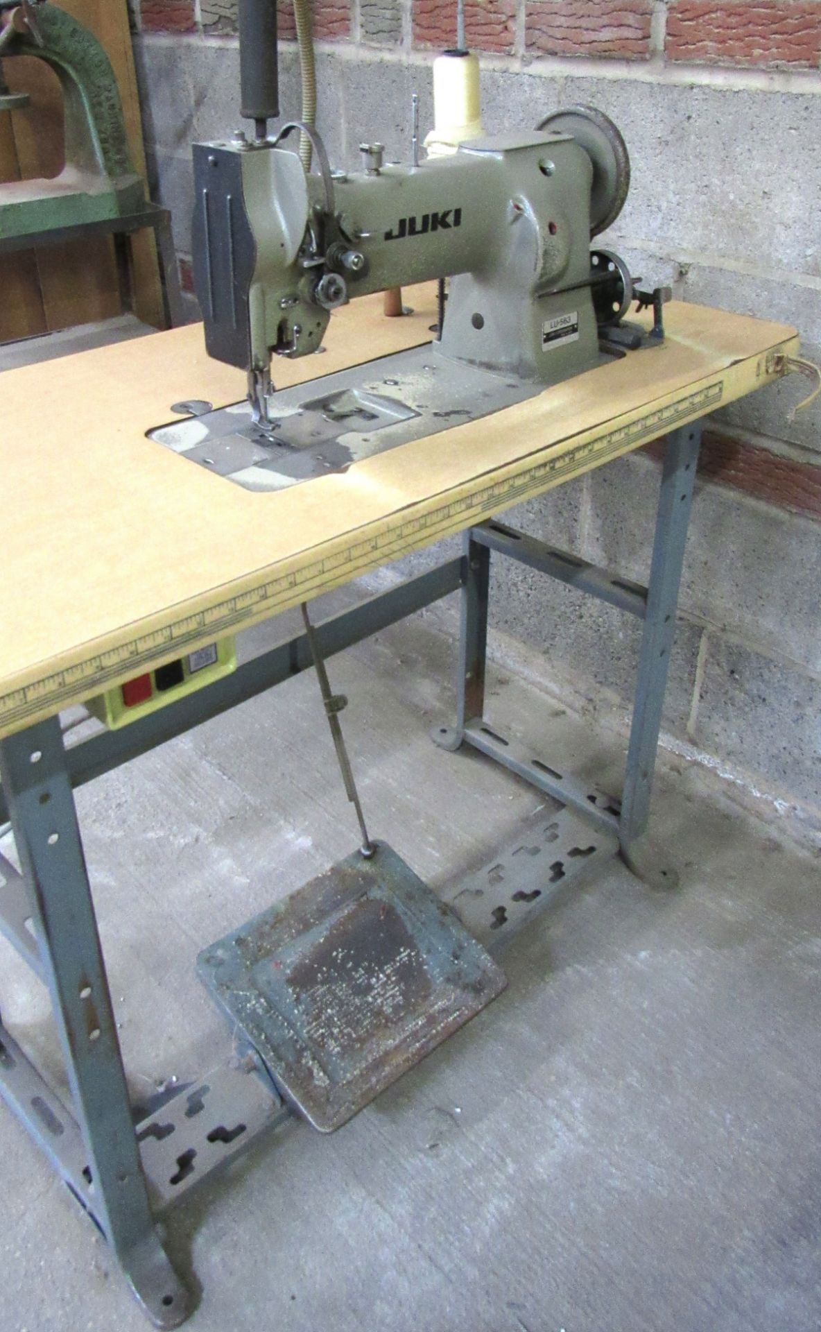 Juki Mod. LU-563 Single Needle Industrial Sewing Machine - w/ Bobbin, Bench Mounted, Motorized
