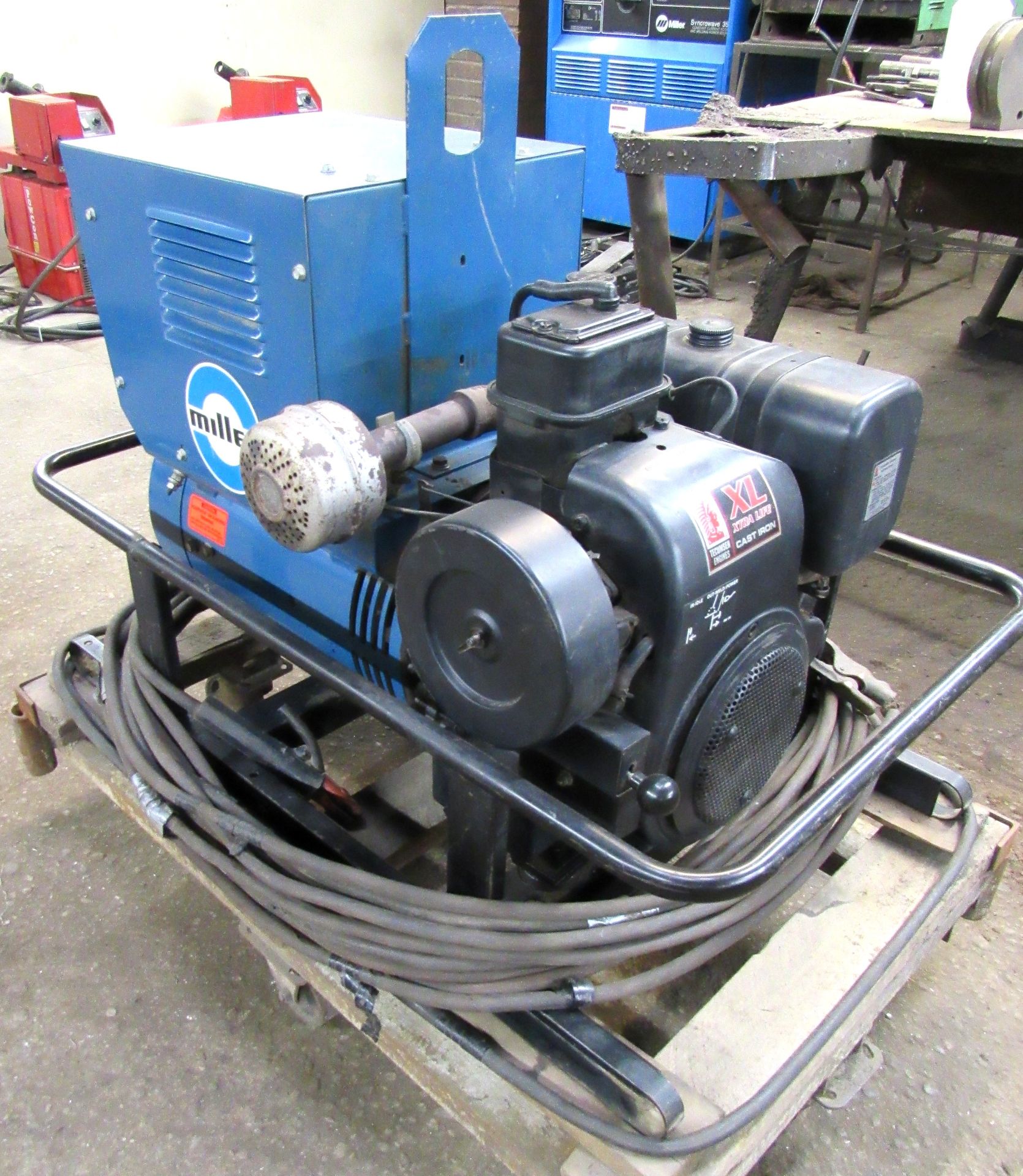 Miller Starfire 2-E 170 Amp Constant Current AC Welding Generator - S/N JC637736, Tecumseh XL Xtra - Image 2 of 2