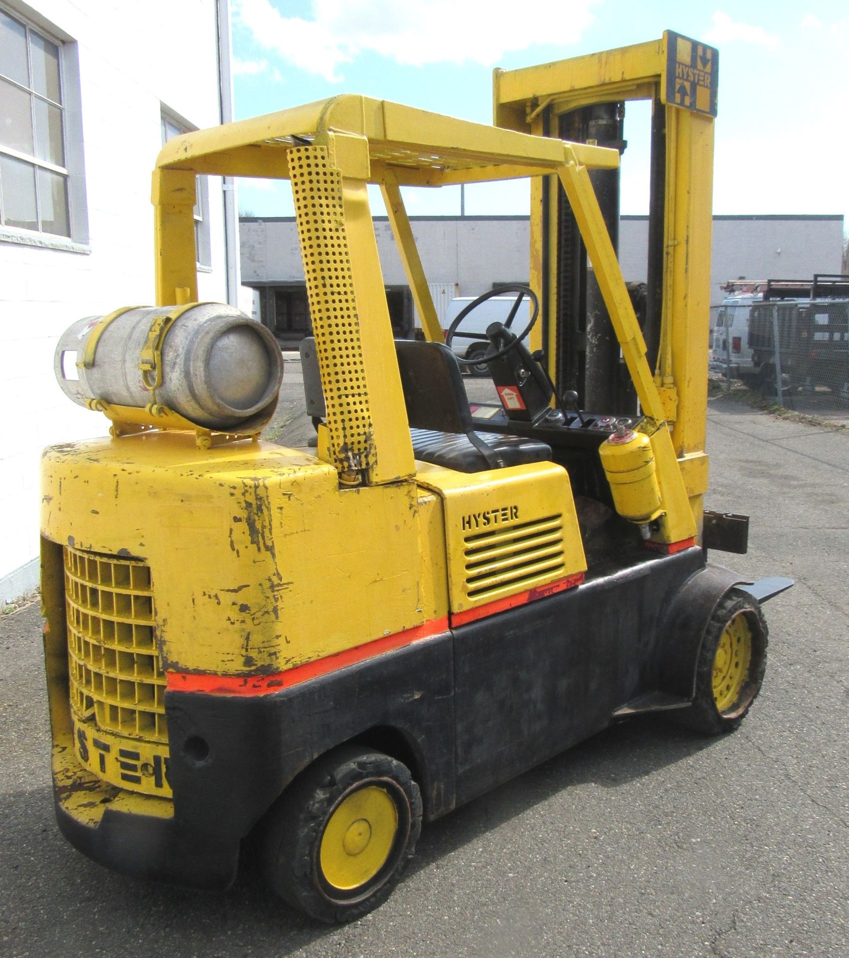 Hyster Mod.S100E 10,000 Lb. Propane Forklift - Image 4 of 7