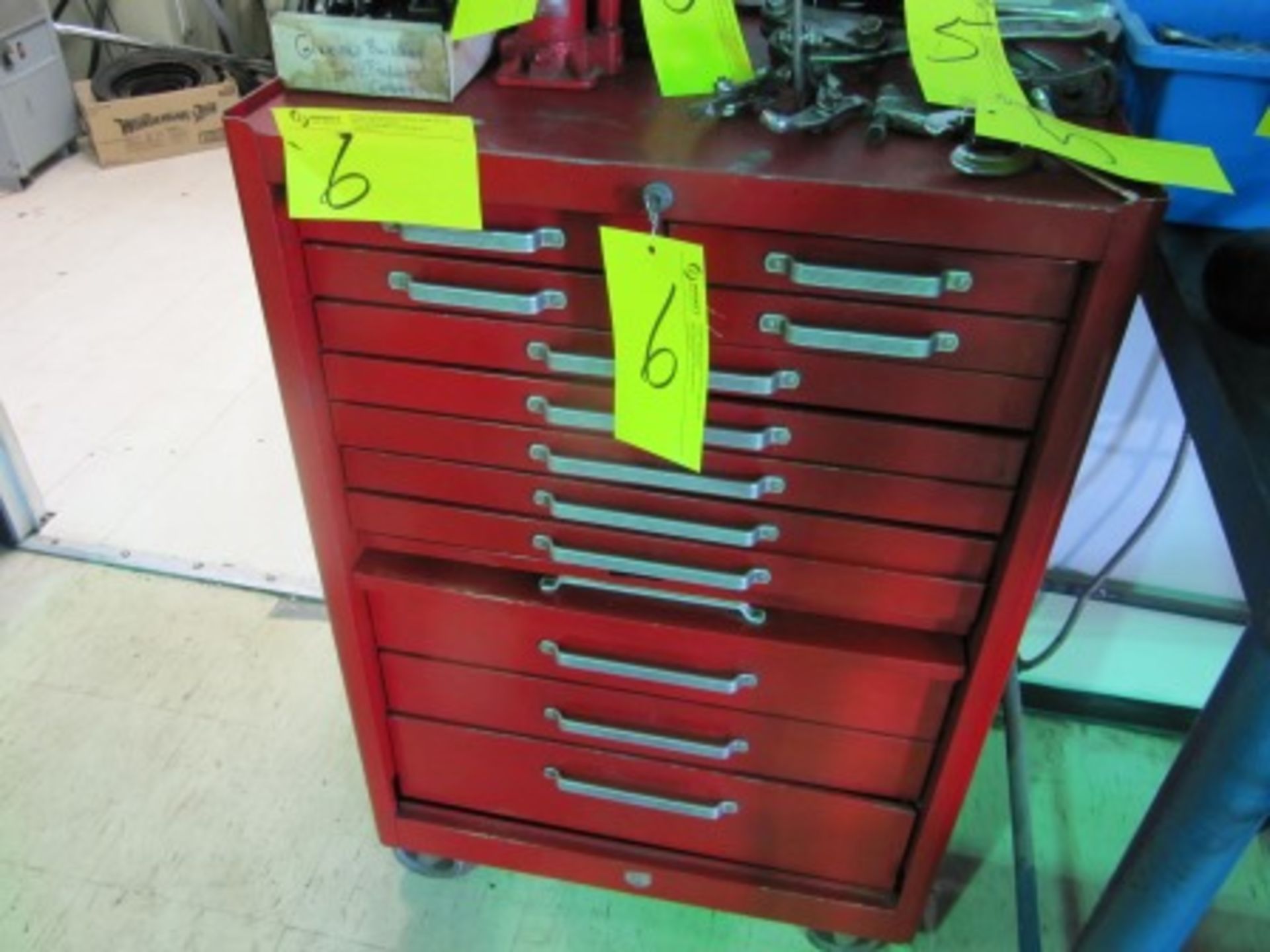 BEACH 12 DR. PORTABLE TOOL CHEST