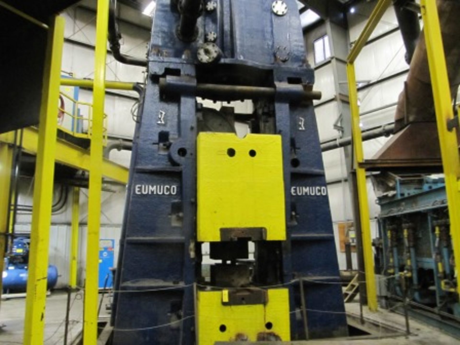 EUMUCO 2,200-TON COUNTER BLOW FORGING HAMMER, 98"X46" APPROX. 45,000# W/RAM, PLATES, ETC. (BLDG. 2) - Image 5 of 9