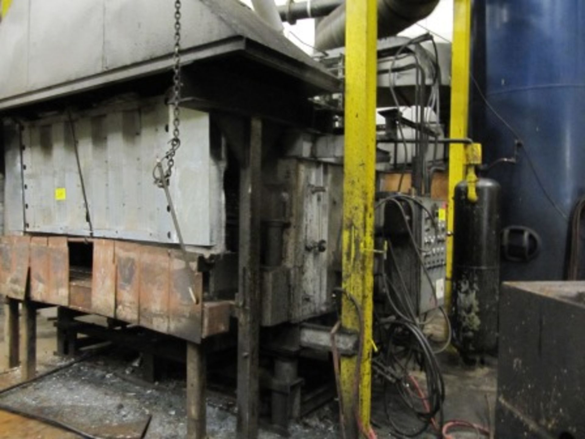 SG 88725 SHOT FORGE FURNACE, 4,000,000 BTU, NATURAL GAS 2'X9'X4' APPROX. W/CONTROL, 2 ASST. 15 & 7.5 - Image 3 of 4