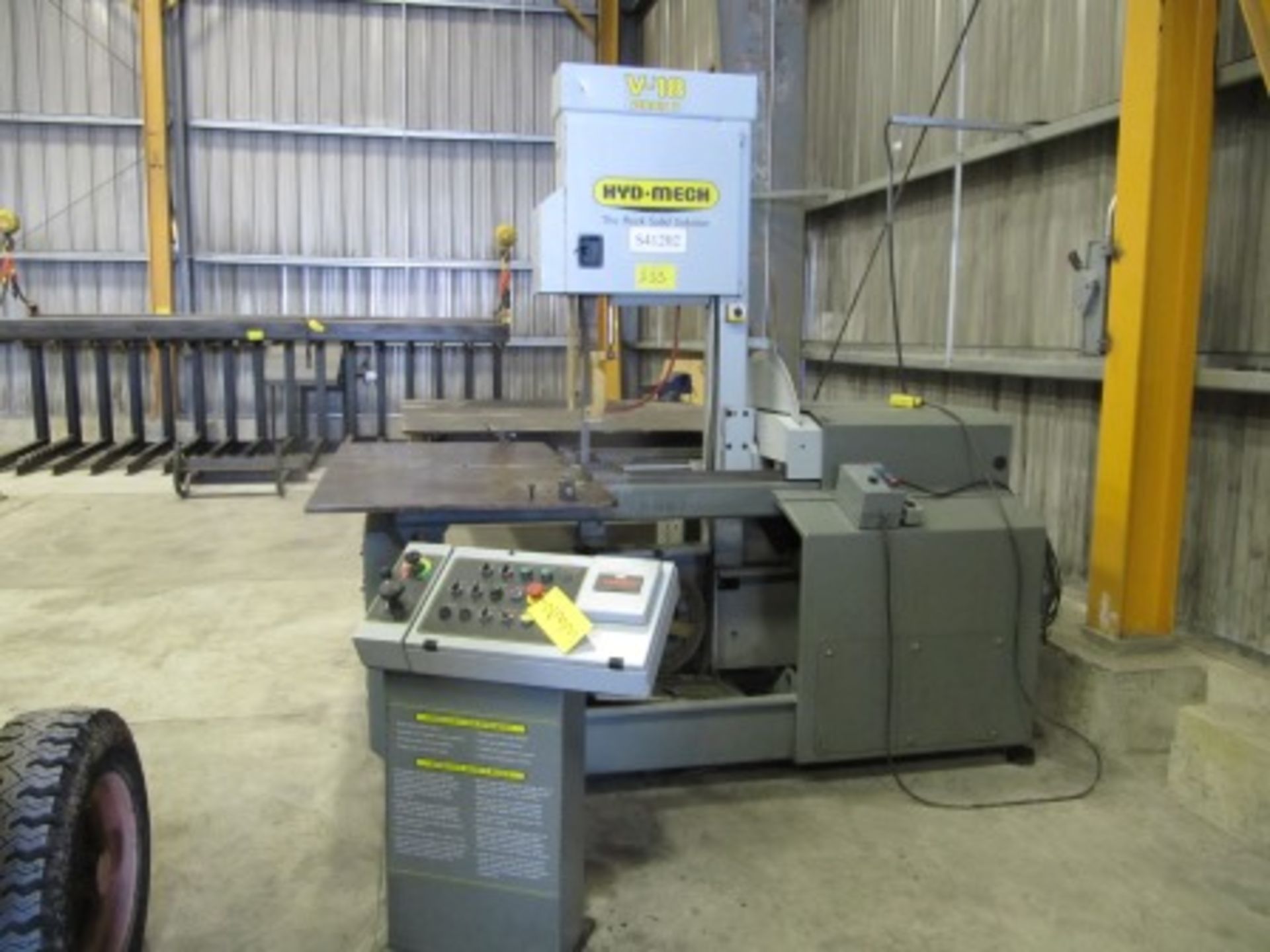 2001 HYD-MECH V18 SERIES II VERTICAL BANDSAW, 18"X20" RECTANGLE, 8,000# WORKLOAD W/CONTROL S/N: - Image 3 of 5