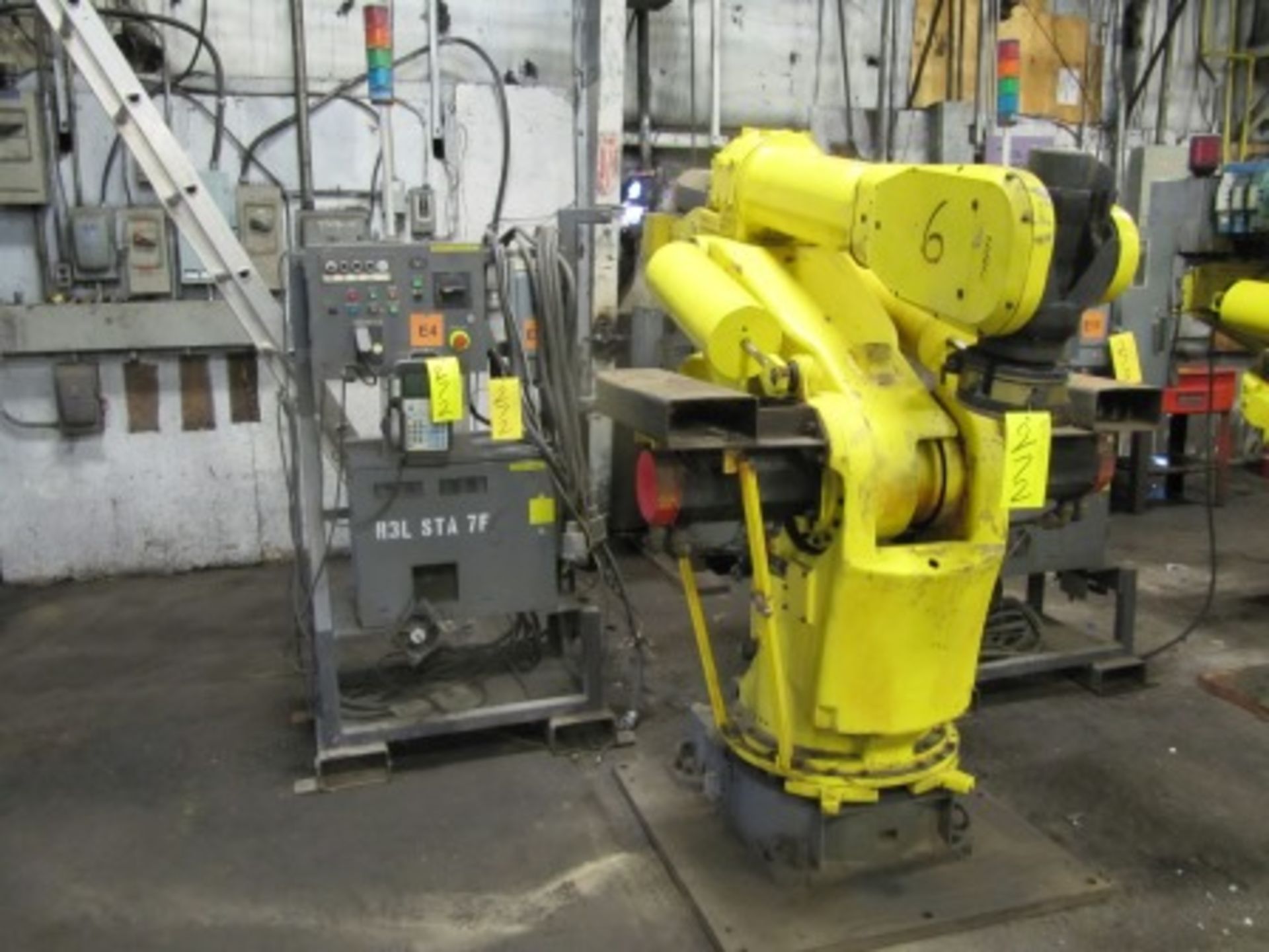 FANUC S-420iF ROBOT W/FANUC SYSTEM R-J2 CONTROL, SW-EZ PENDANT S/N: E97204333