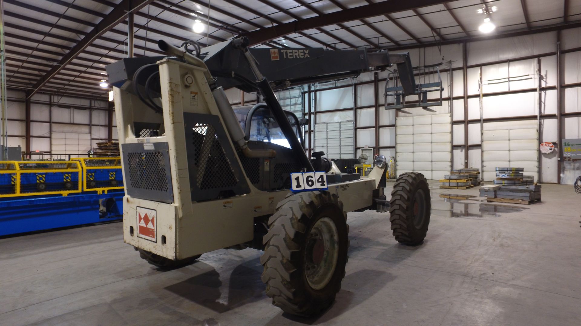 TEREX TELEAHANDLER MDL:TH0605A, S/N:7661, ATTACHMENT #60FF, 6000 LB CAP, DIESEL ENGINE, 5787 - Image 3 of 3