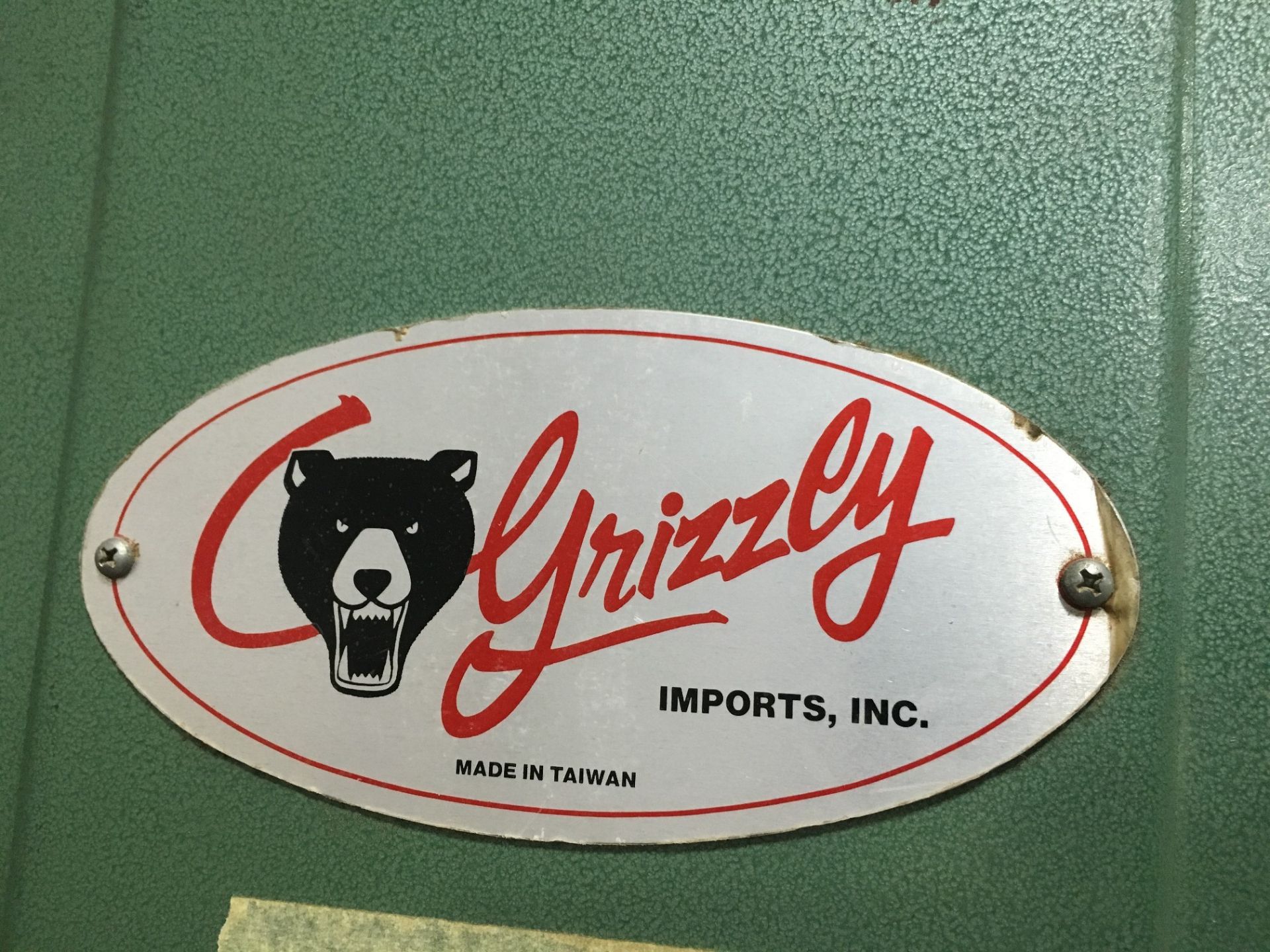 Grizzly Band Saw - Image 2 of 4