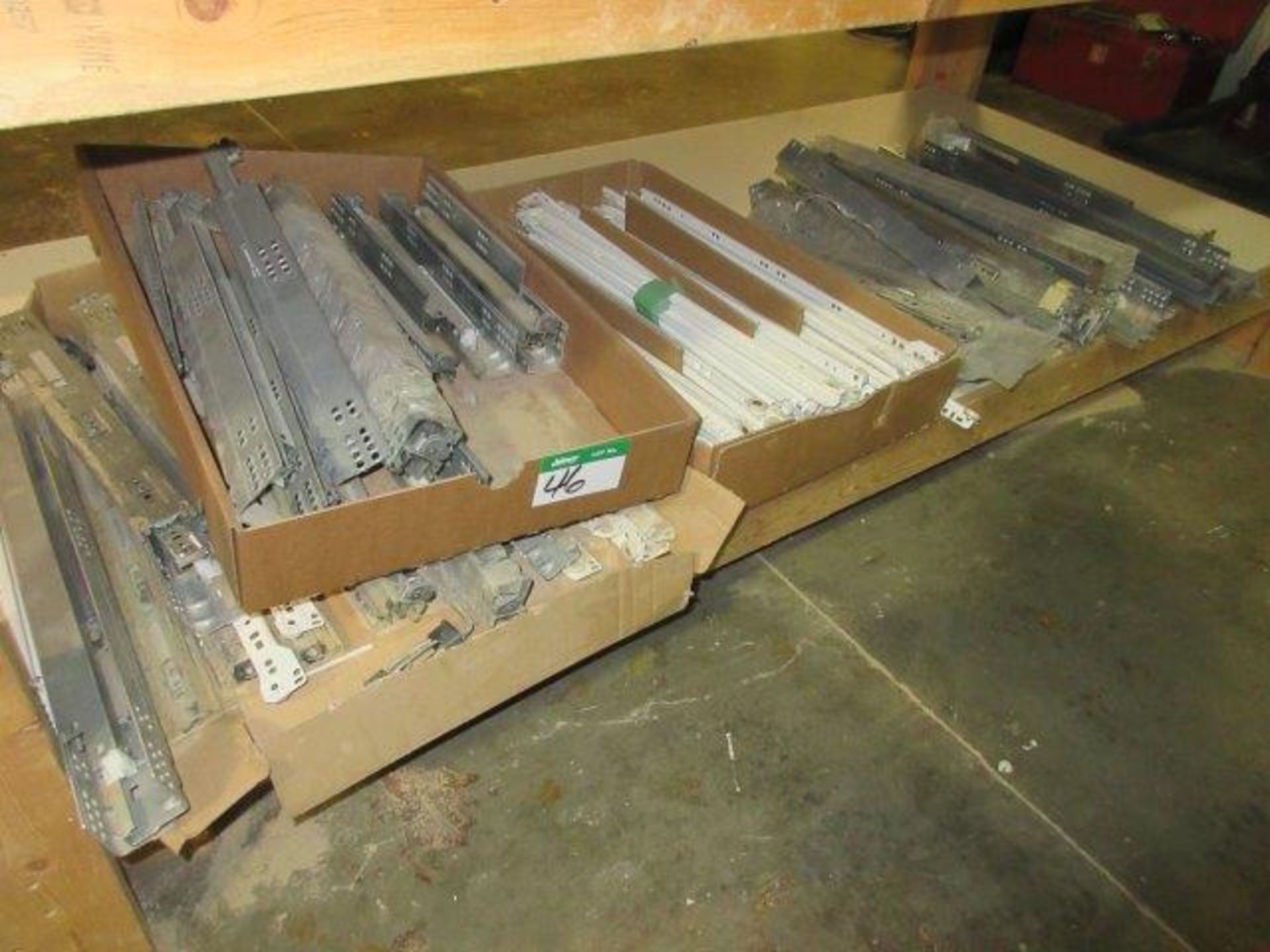 LOT OF DRAWER SLIDES