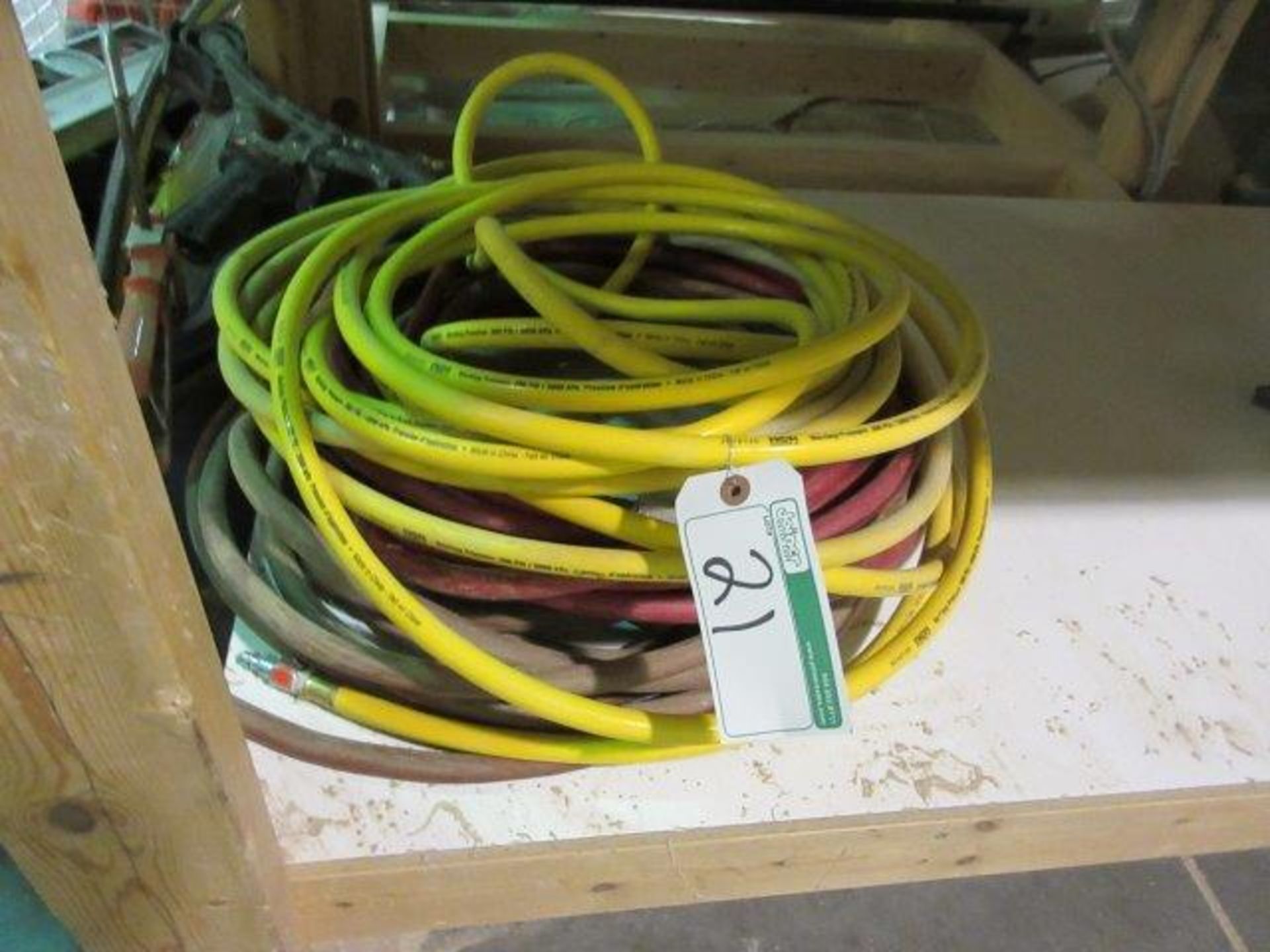 LOT OF AIR HOSE