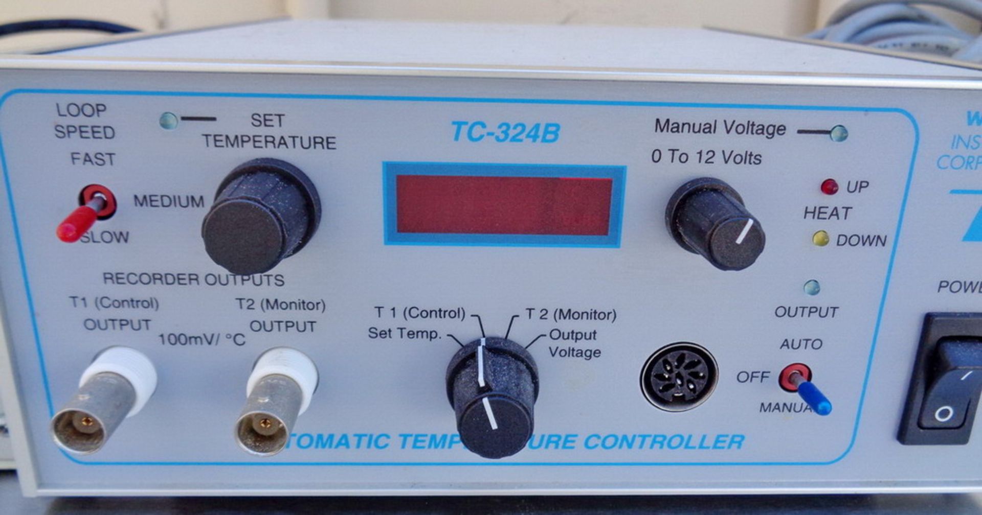 Warner Temperature Controller Model TC-324B with low pass bessel filter Model LPF-1004 - Image 2 of 4