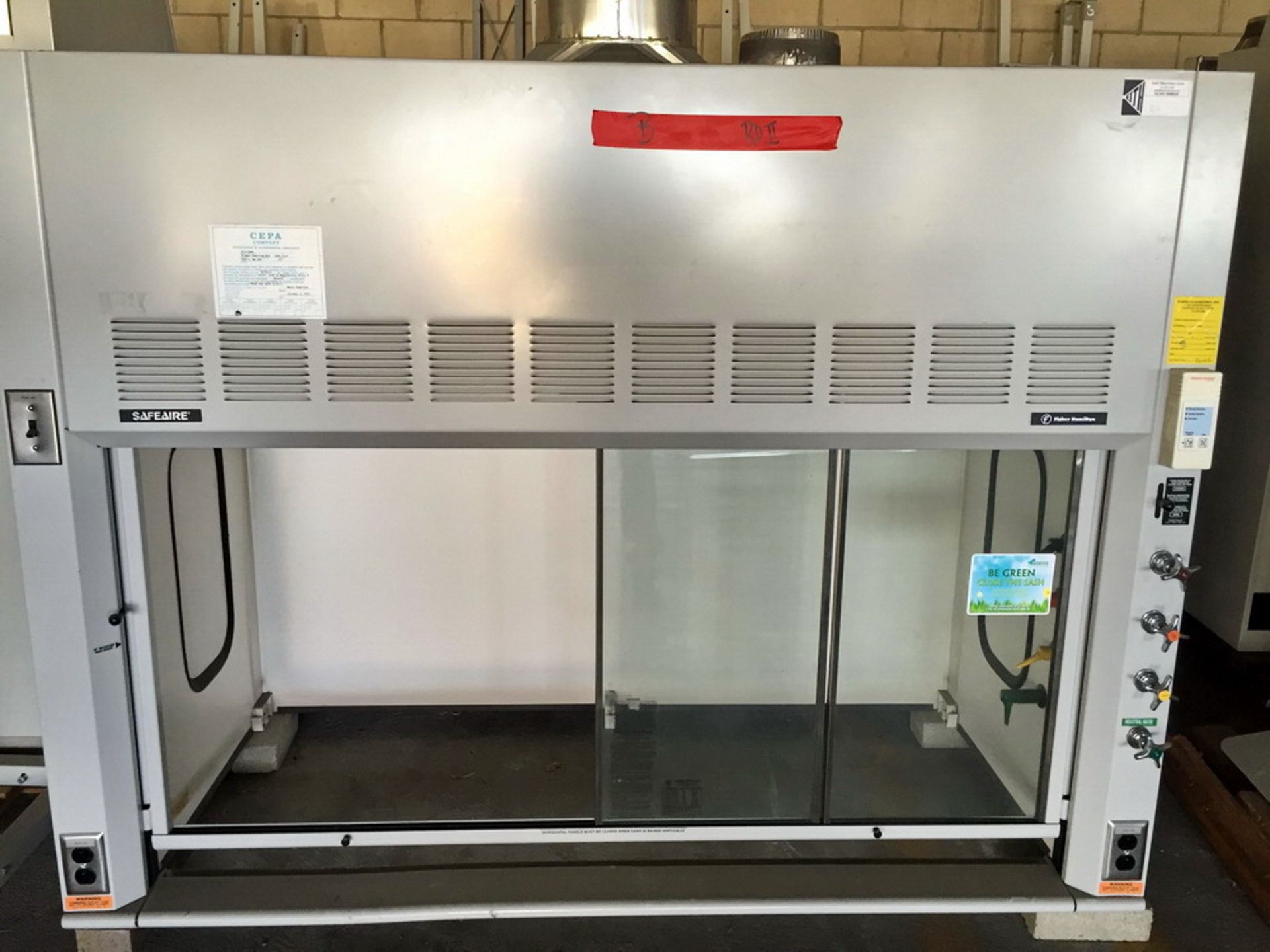 Fisher Hamilton/Safe Air Fume Hood