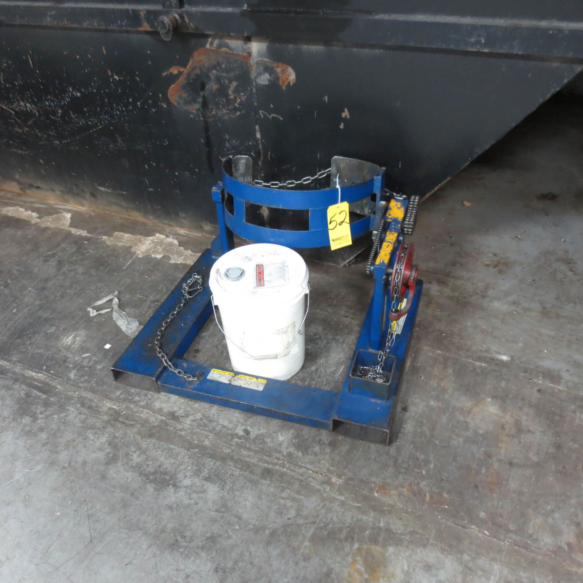 FORK LIFT DRUM TIPPER ATTACHMENT