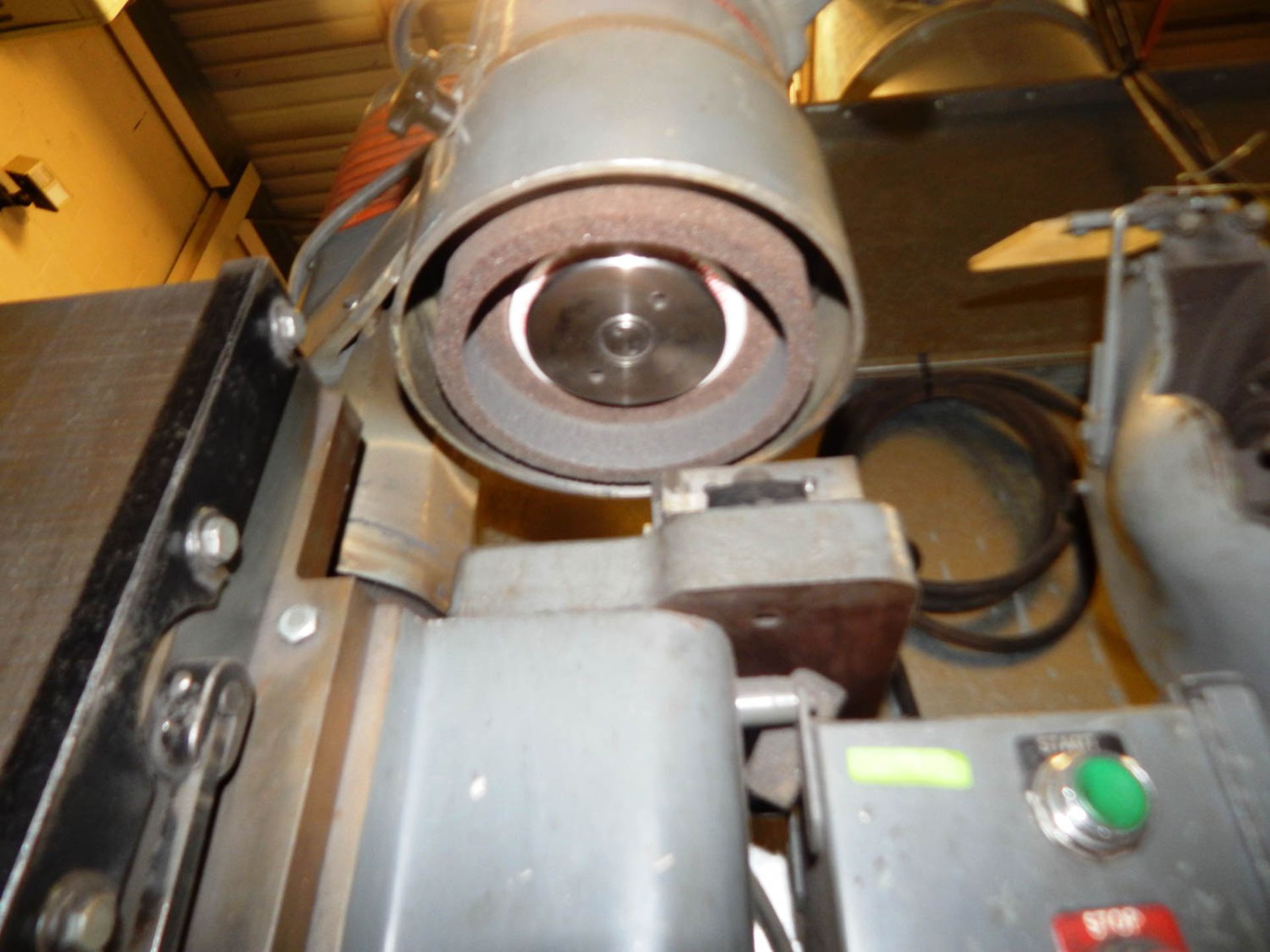 MEDINA END GRINDER MDL B BY PHINNEY TOOL & DIE CO, WITH 8'' X 15'' CERAMAX MAGNETIC CHUCK & 8'' X - Image 2 of 2