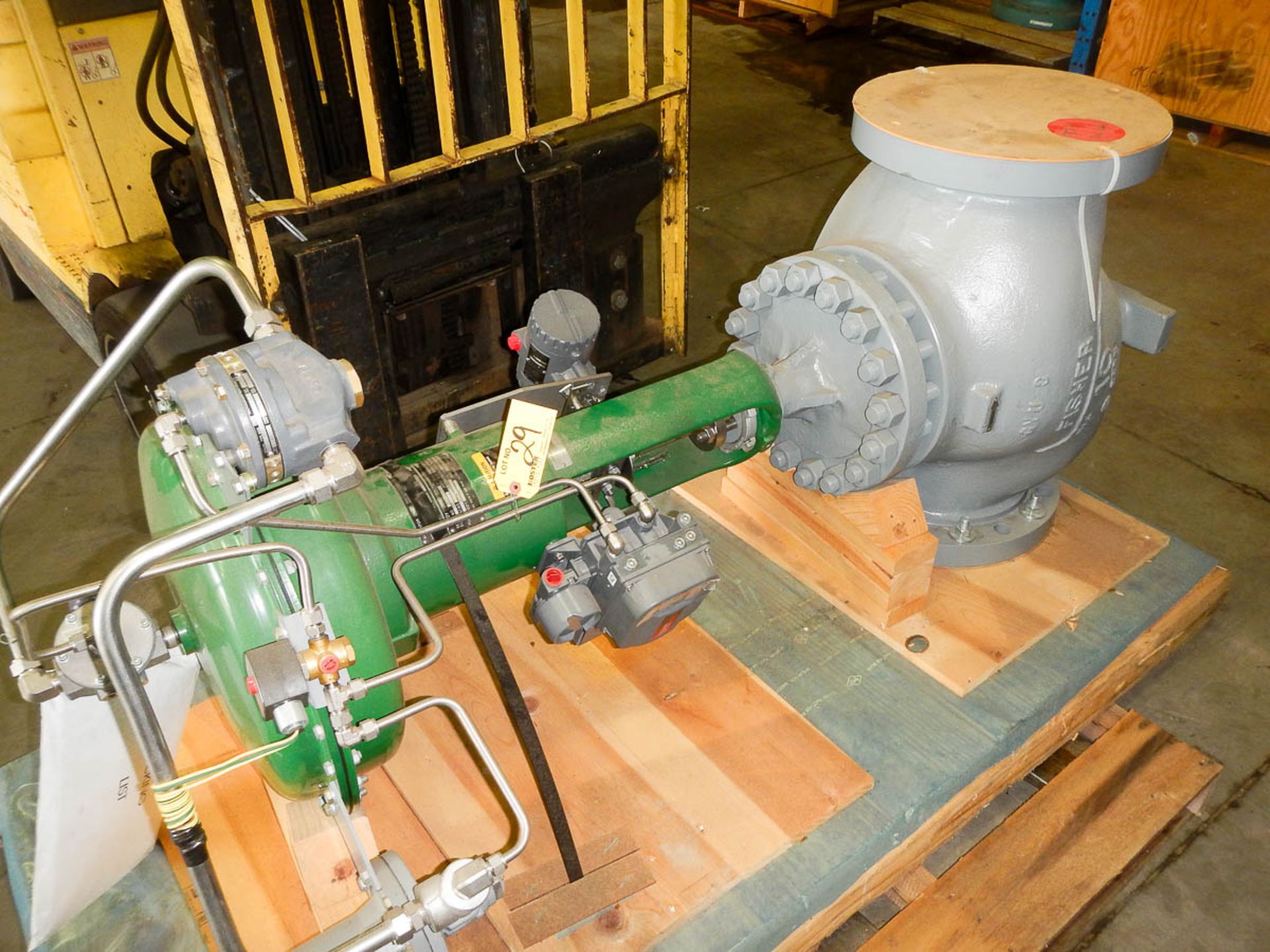 Fisher Model 657 Pneumatic 10" Gate Valve, with Actuator, 0-33 Opening Range, Type EWD Body, Size