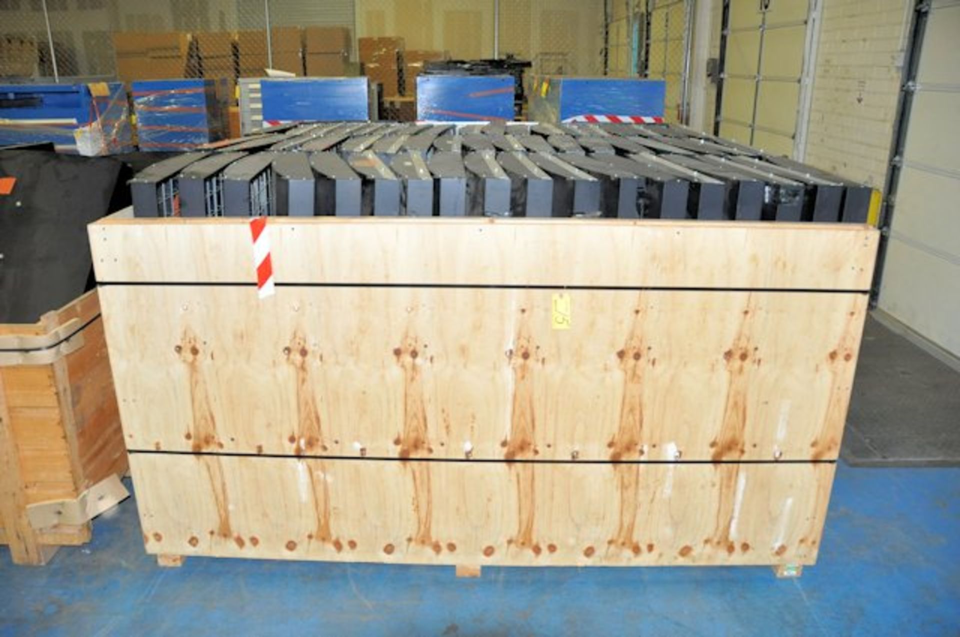48'' x 8- TUBE FLUORESCENT LIGHT FIXTURE IN [1] CRATE