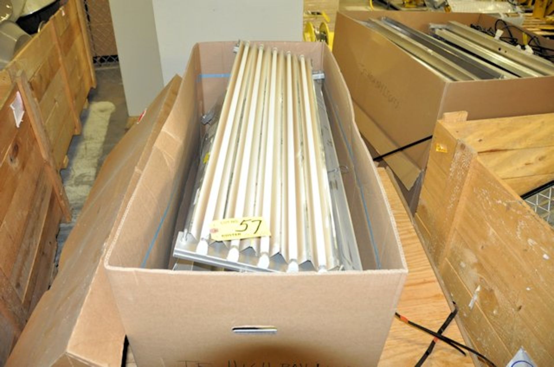 LOT OF T5 HIGH BAY FLUORESCENT LIGHT FIXTURES ON [1] PALLET - Image 2 of 2