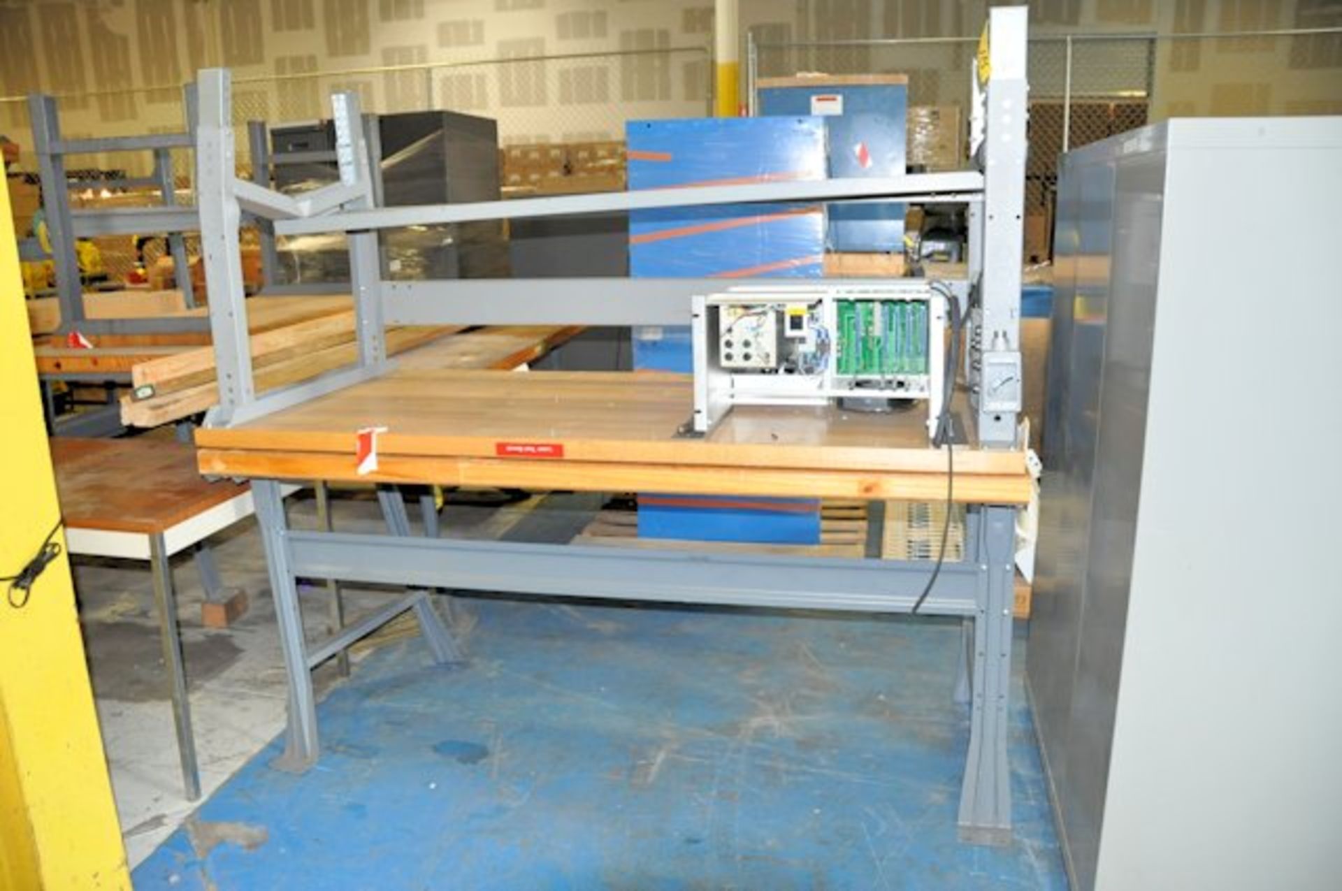 72'' X 34'' HARDWOOD TOP & 72'' X 34'' COMPOSITE TOP WORK BENCHES