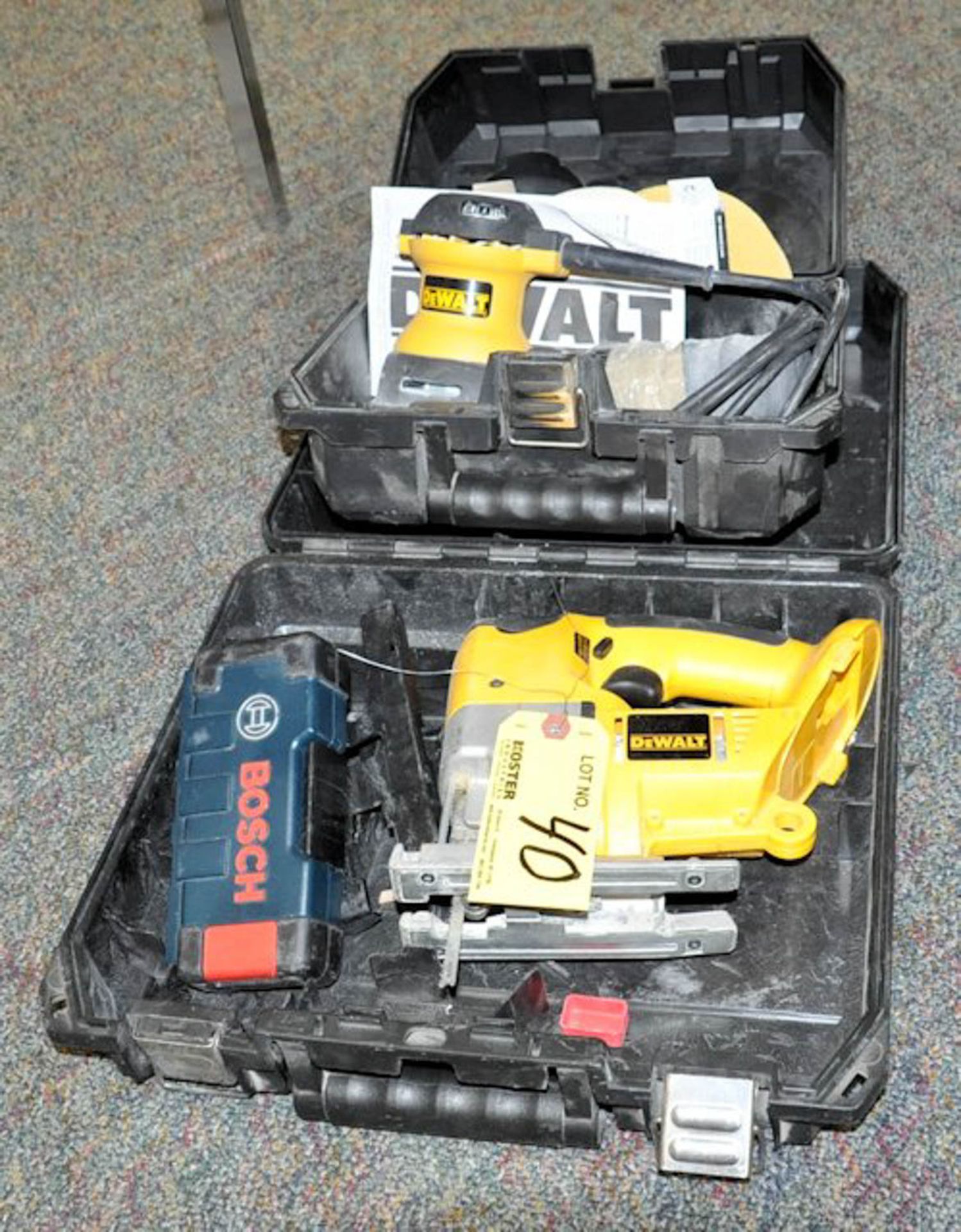 LOT OF (1) DEWALT CORDLESS JIG SAW AND (1) DEWALT ELECTRIC ORBITAL PALM SANDER