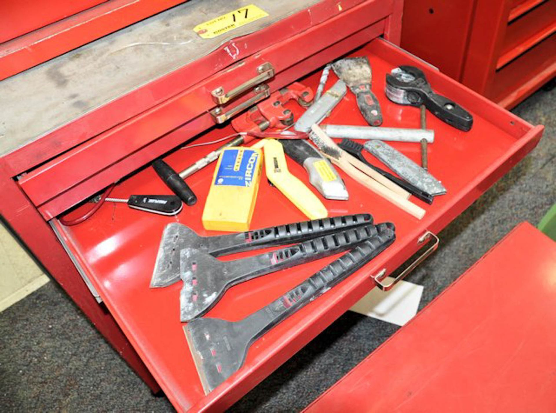 STACK-ON 2-PIECE ROLLING TOOLBOX WITH HAND TOOL CONTENTS - Image 7 of 10