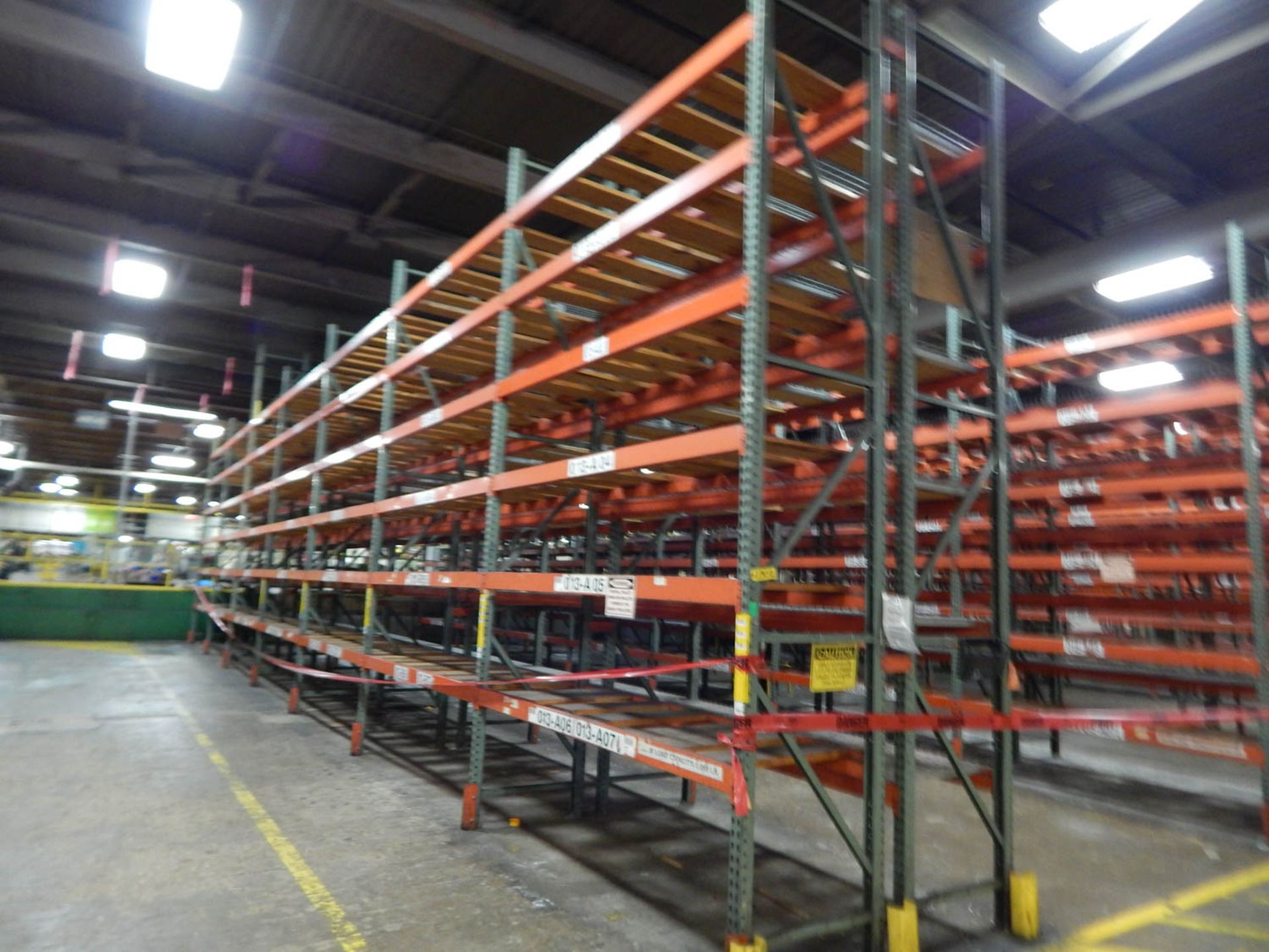 [28] SECTIONS 200'' X 9' X 34'' PALLET RACKING