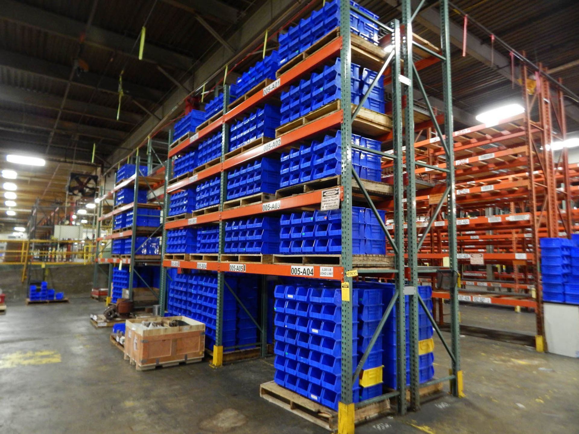 [19] SECTIONS 25' X 9' X 34'' PALLET RACKING