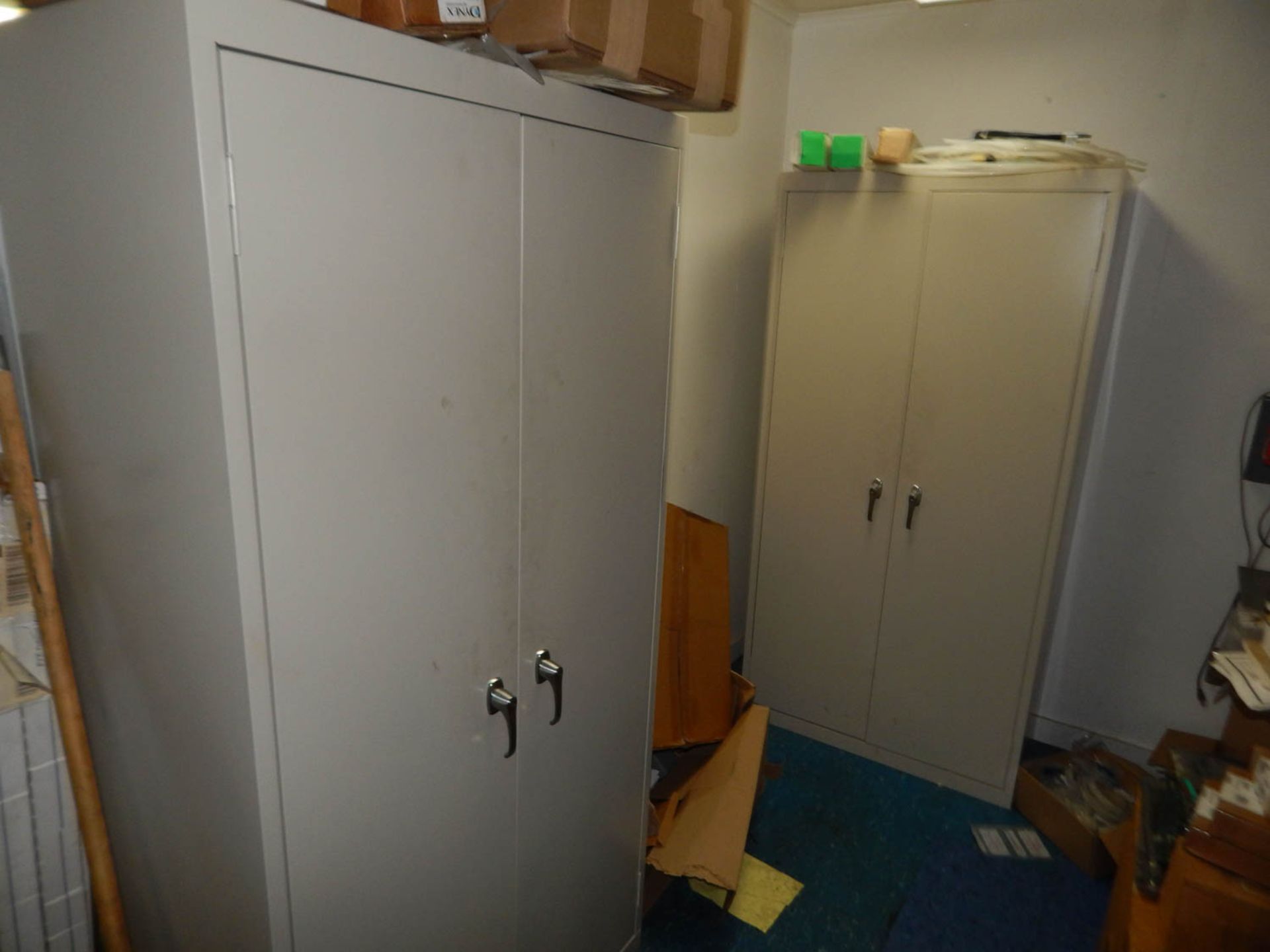 CONTENTS OF ROOM, INCLUDING: SHELVES, FITTINGS, CABINETS, ETC. - Image 3 of 3