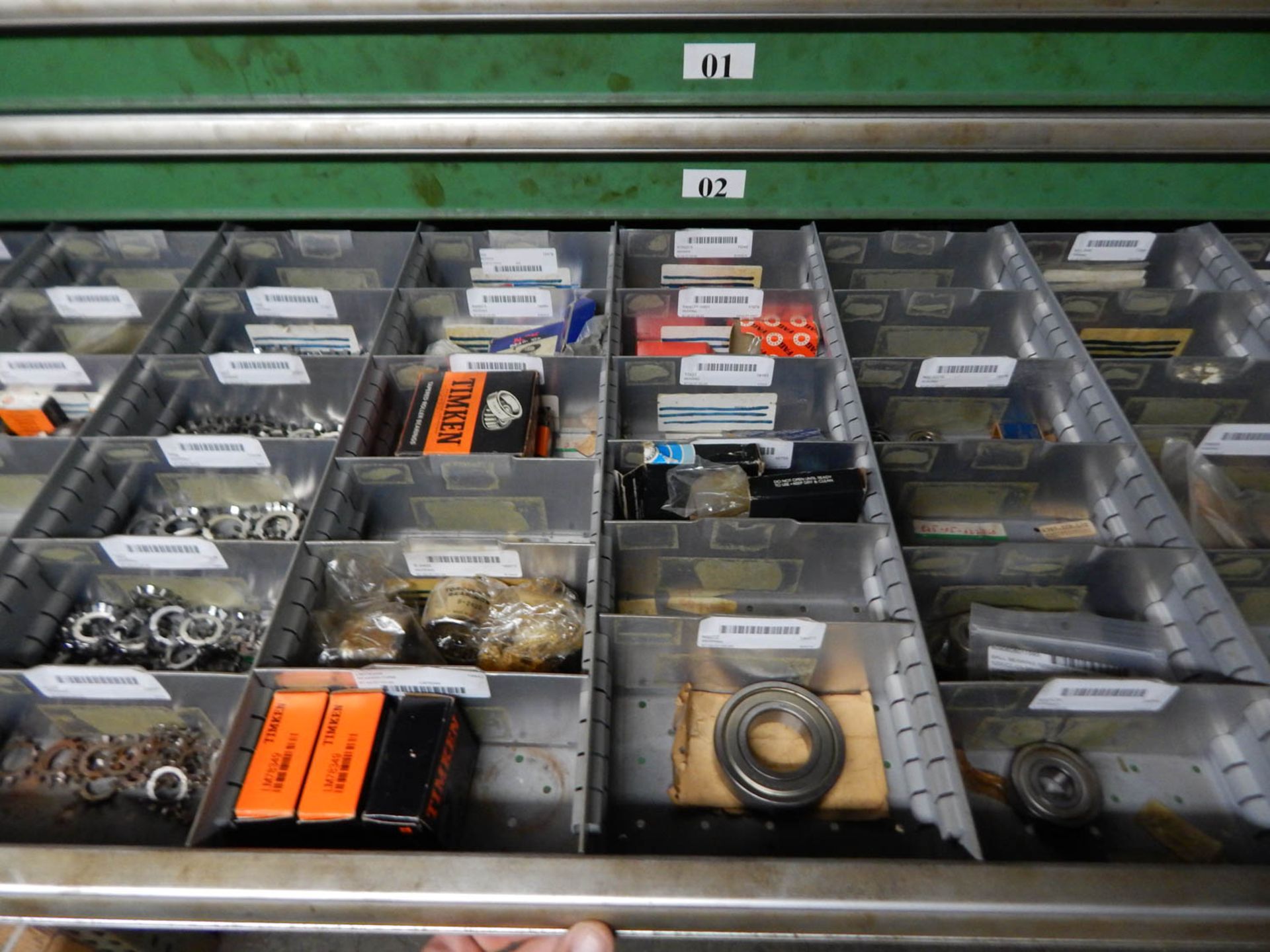 9-DRAWER LISTA CABINET WITH ASSORTED BEARINGS - Image 4 of 6