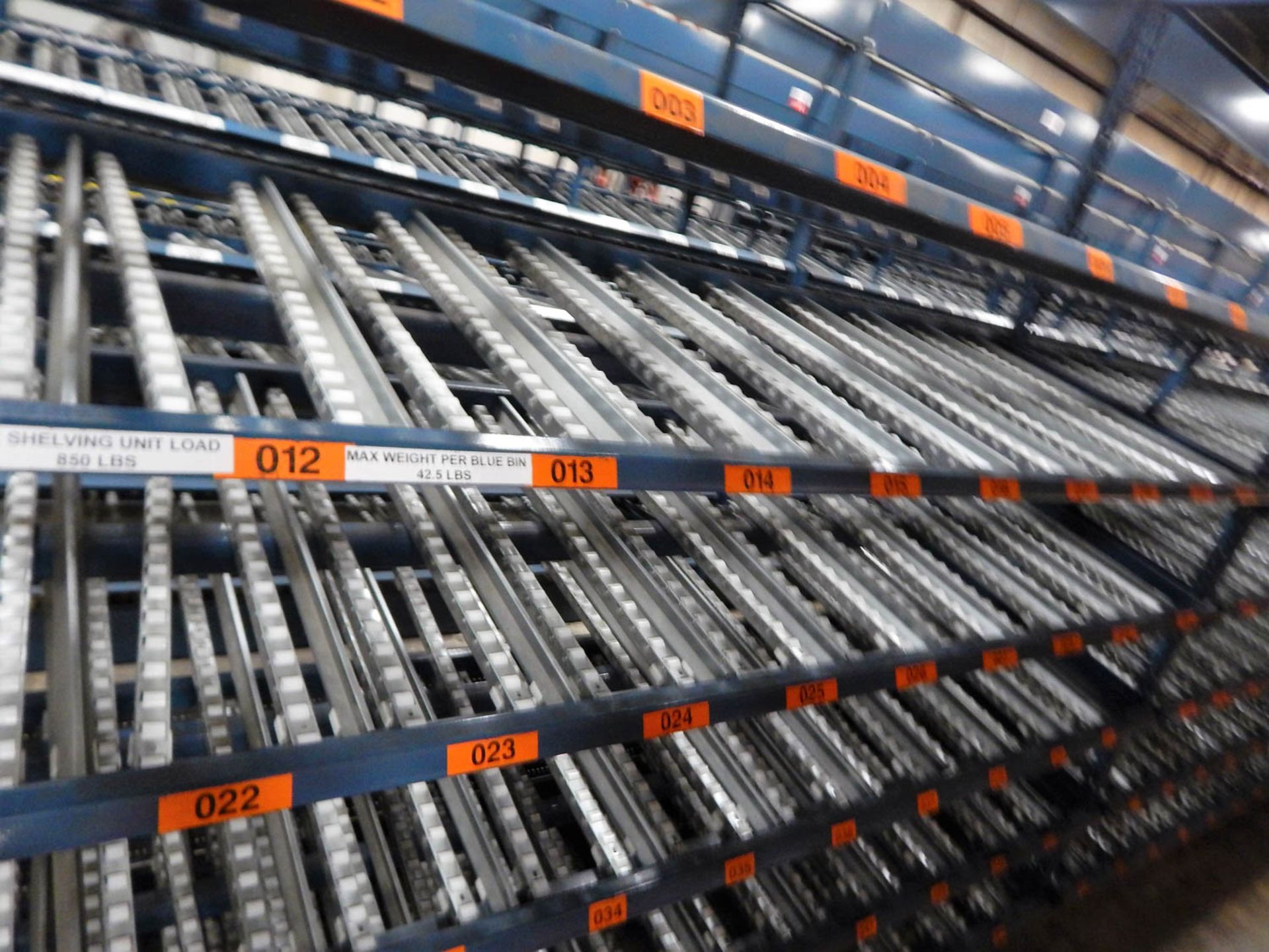 [82] SECTIONS 850# MAX LOAD ROLLER SHELVING - Image 2 of 3