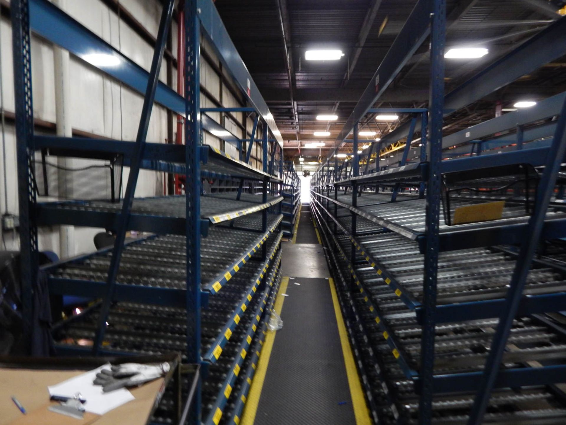 [82] SECTIONS 850# MAX LOAD ROLLER SHELVING - Image 3 of 3