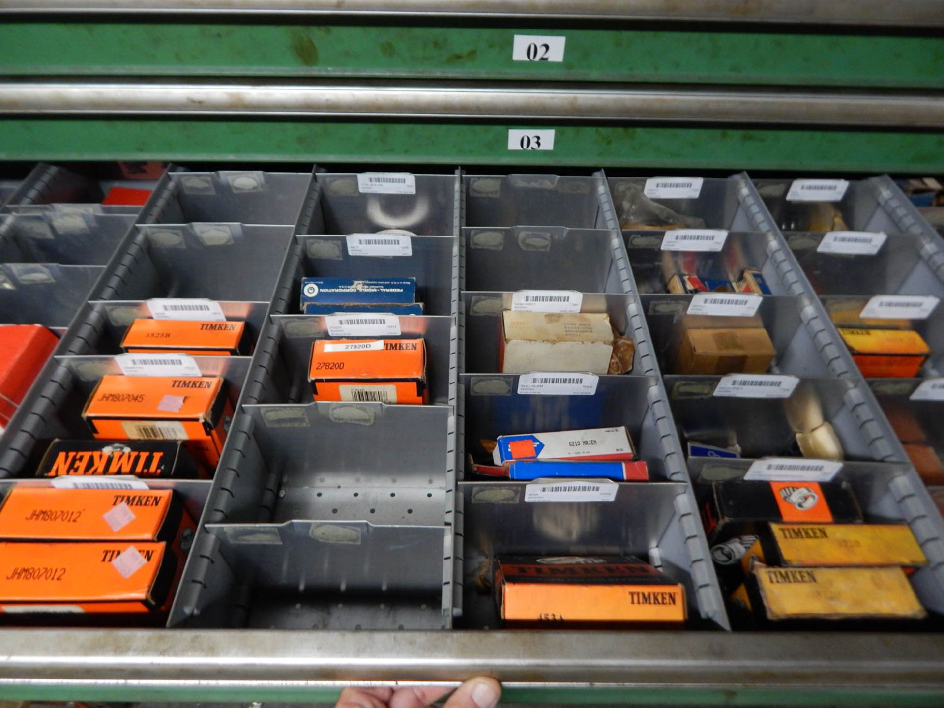 9-DRAWER LISTA CABINET WITH ASSORTED BEARINGS - Image 3 of 6