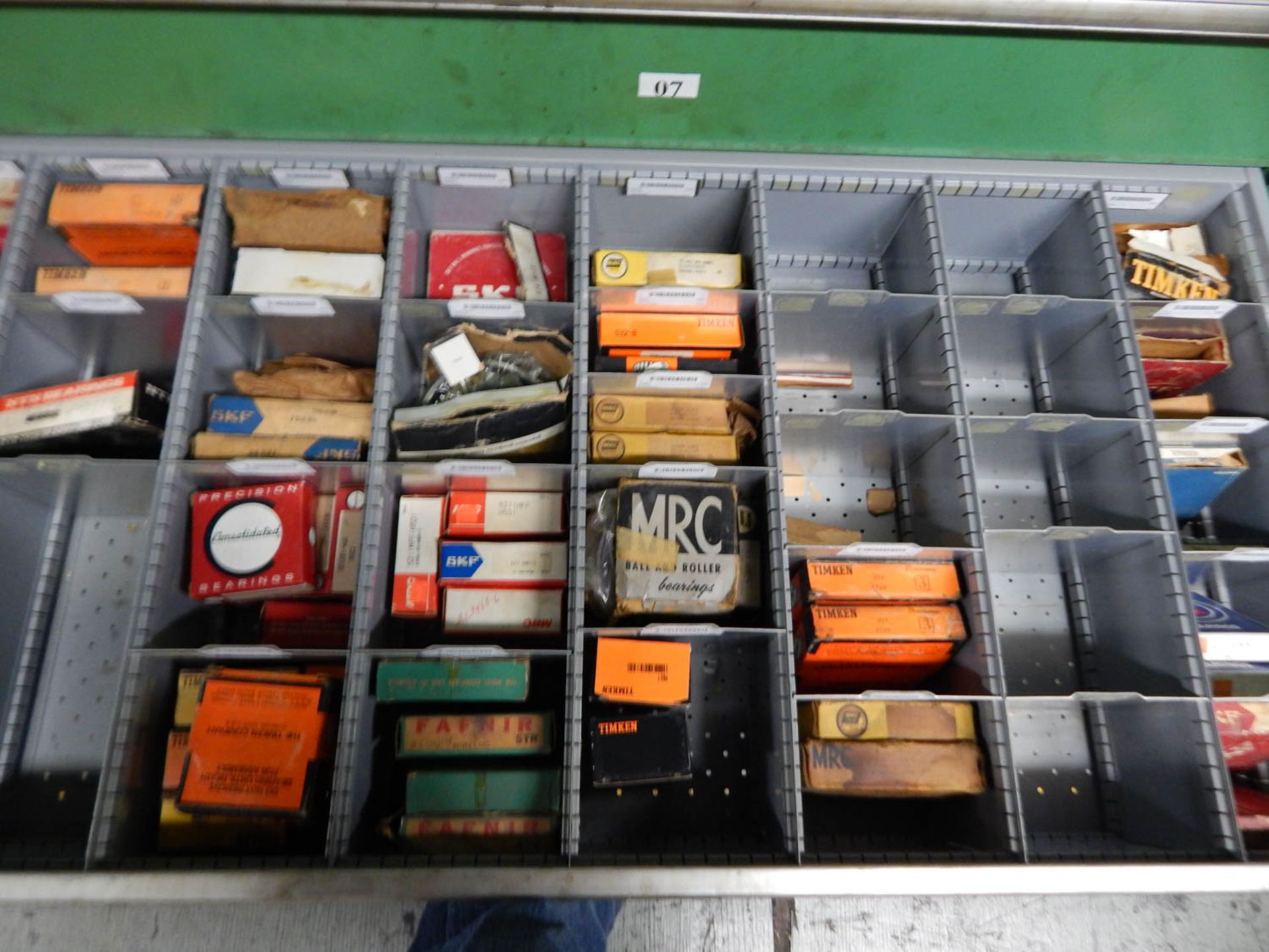 9-DRAWER LISTA CABINET, WITH ASSORTED BEARINGS - Image 5 of 6