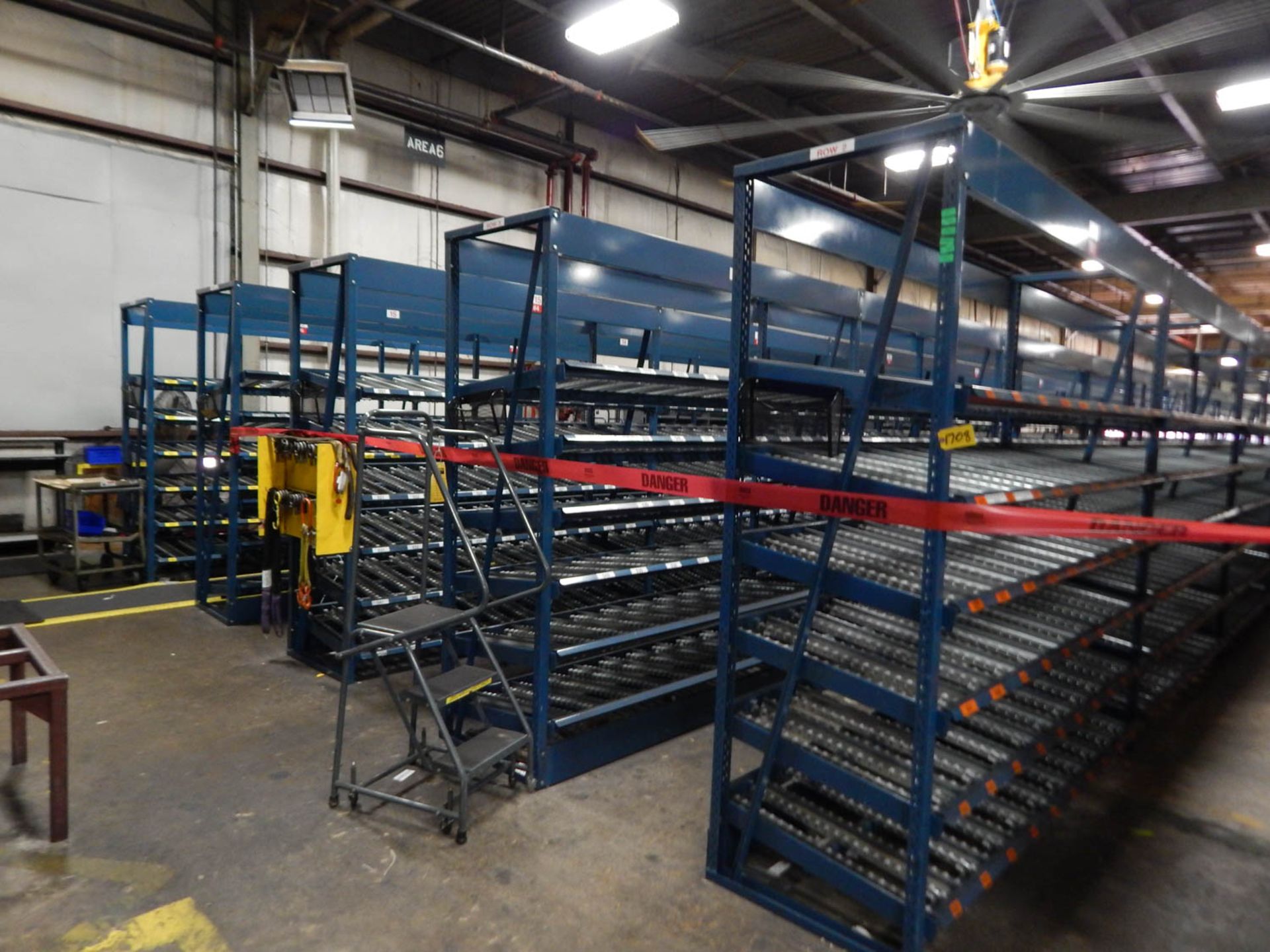 [82] SECTIONS 850# MAX LOAD ROLLER SHELVING