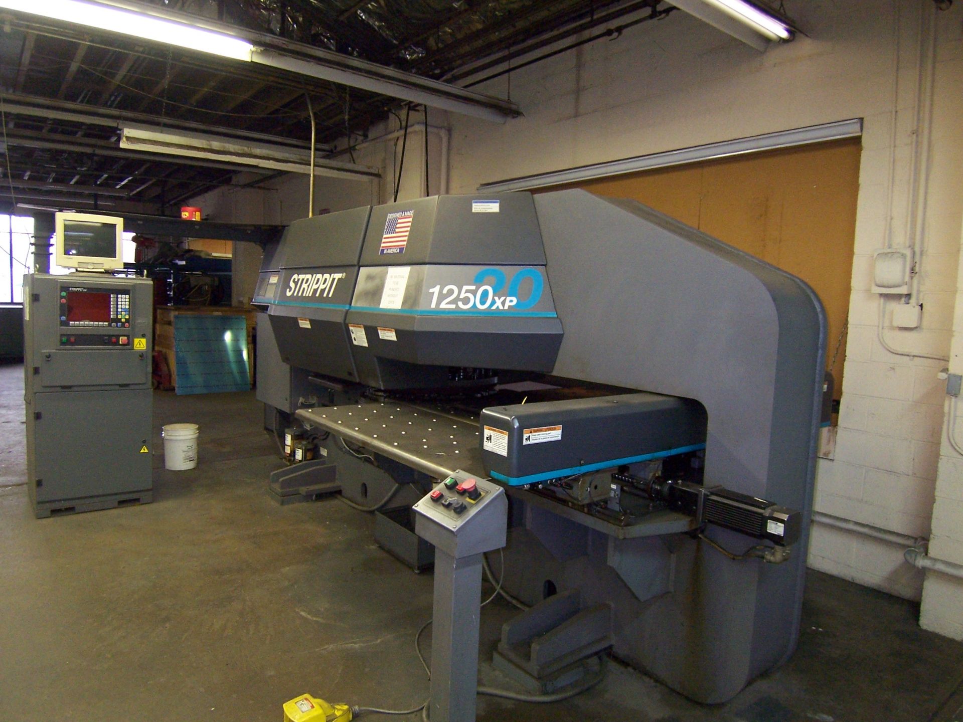 STRIPPIT MDL. 1250XP20 22 TON CNC TURRET PUNCH, 50'' THROAT, 20-STATION TURRET, 62'' X 90'' TABLE - Image 4 of 4