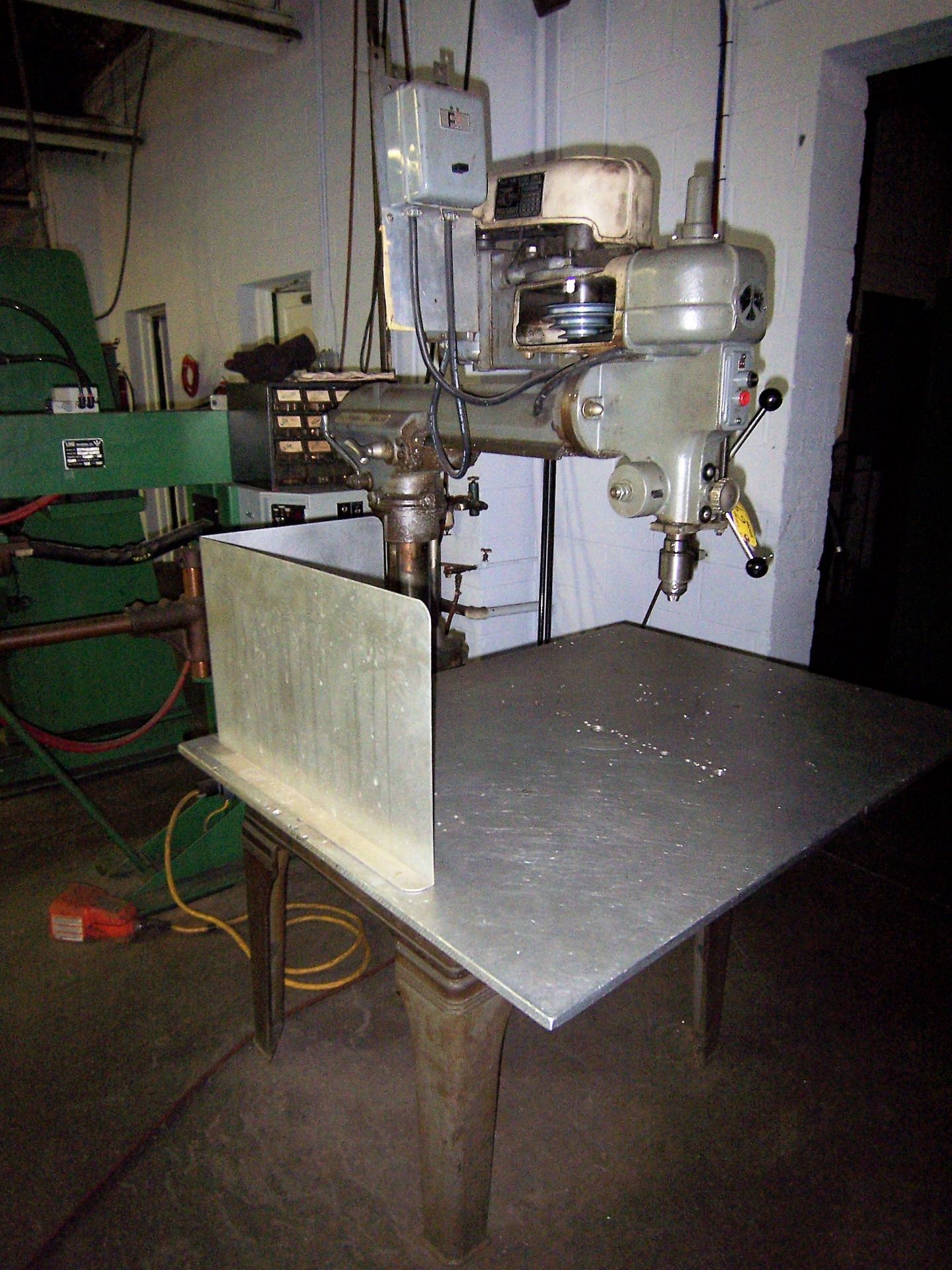 ROCKWELL MDL 15-120 2' RADIAL DRILL, WITH 36'' X 48'' TABLE, SPINDLE SPEEDS 175-8200 RPM - Image 2 of 2