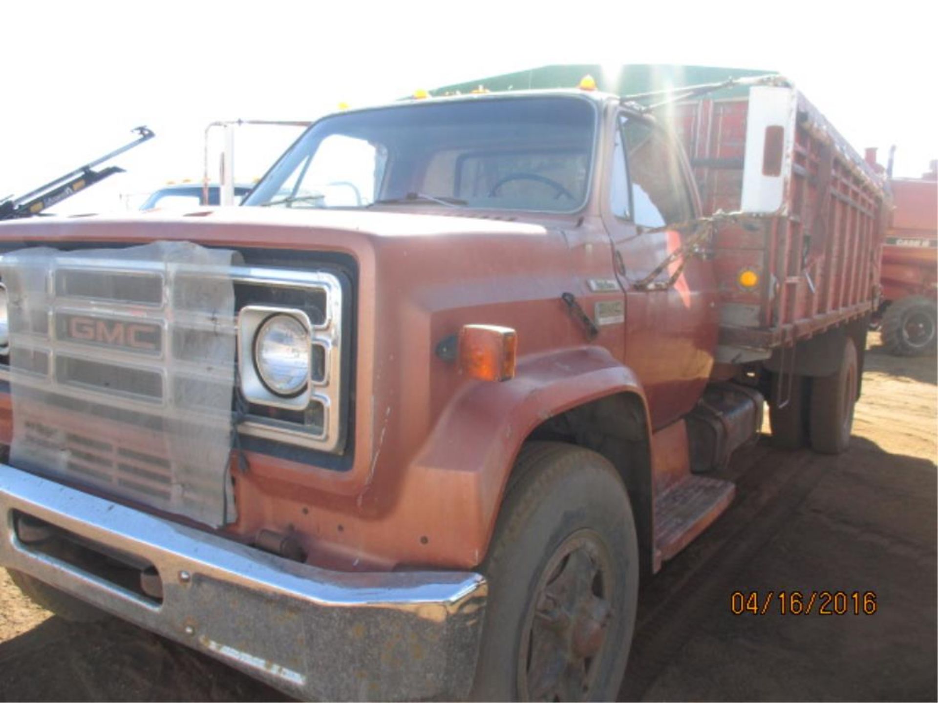 6500 GMC S/A Grain Truck