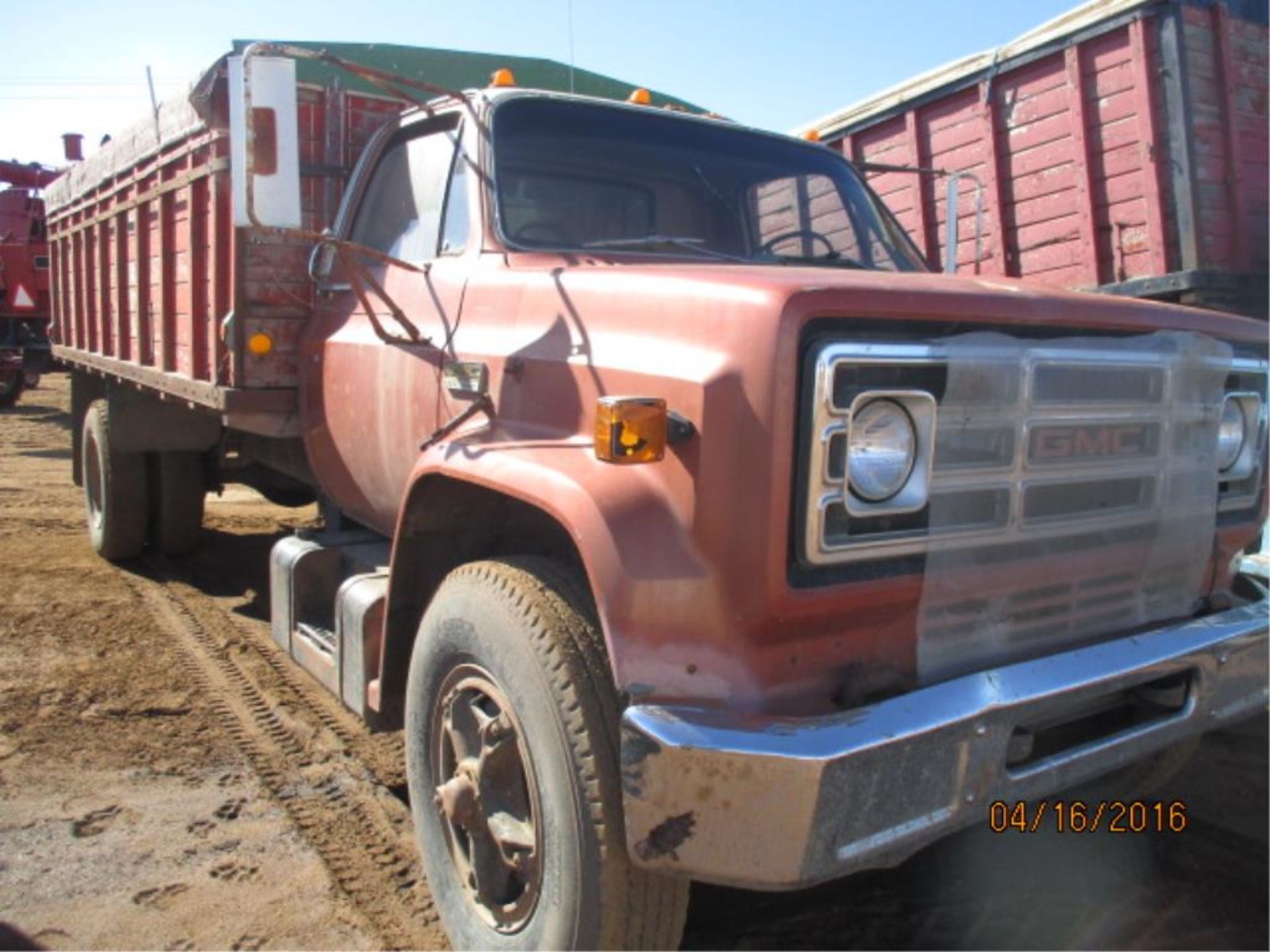 6500 GMC S/A Grain Truck - Image 2 of 5