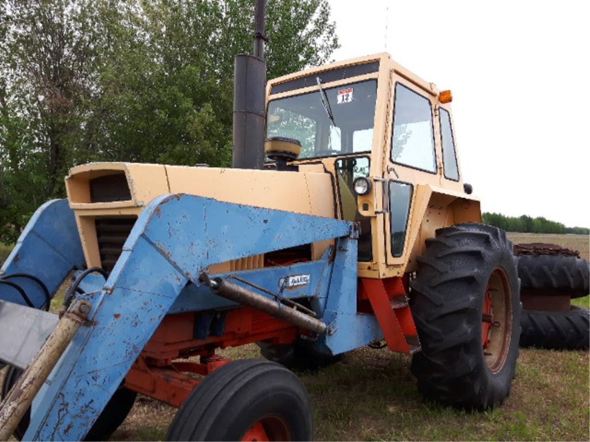 1973 970 Case 2WD Tractor