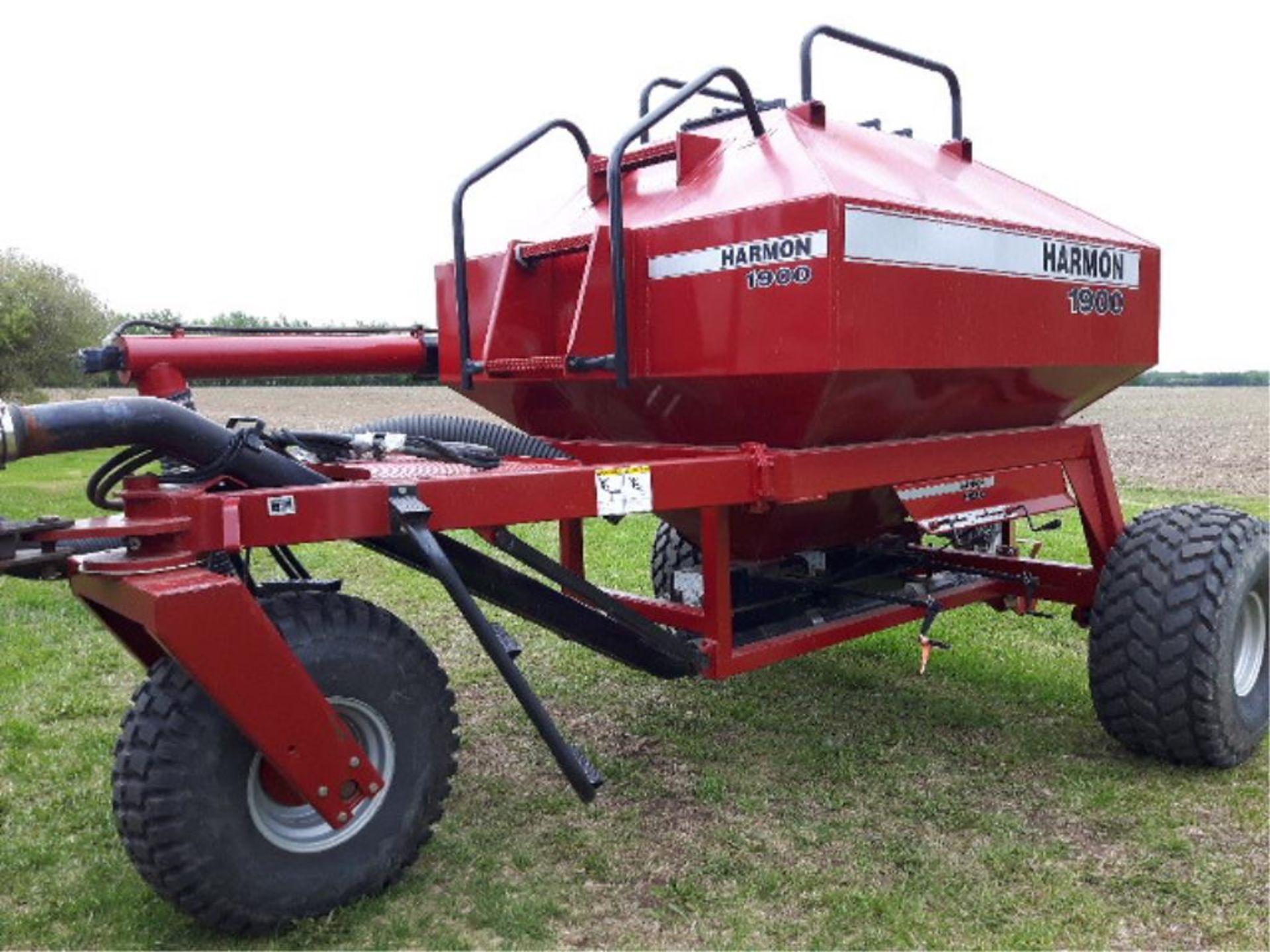 1997 33FT Harmon Triple Flex Air Seeder - Image 2 of 3