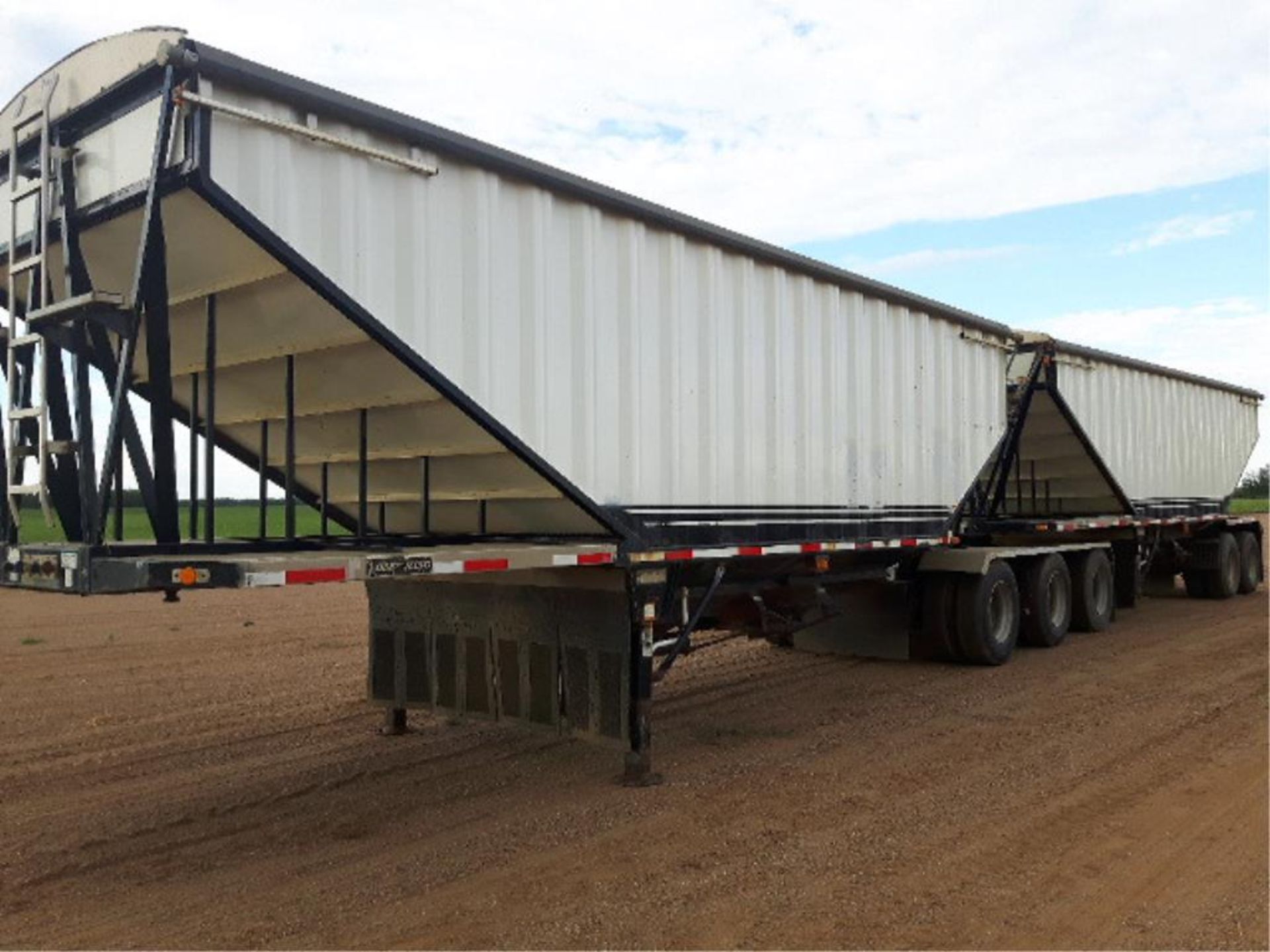 2001 Lode King Super-B Grain Trailer