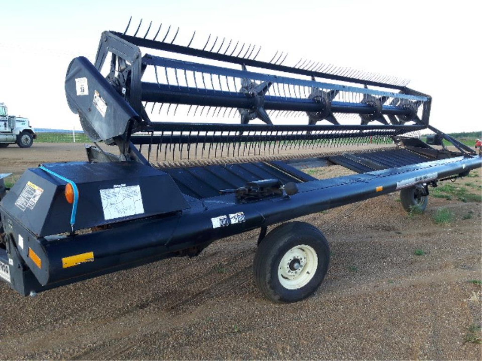 Premier 1900 25FT Pull Type Swather - Image 3 of 7