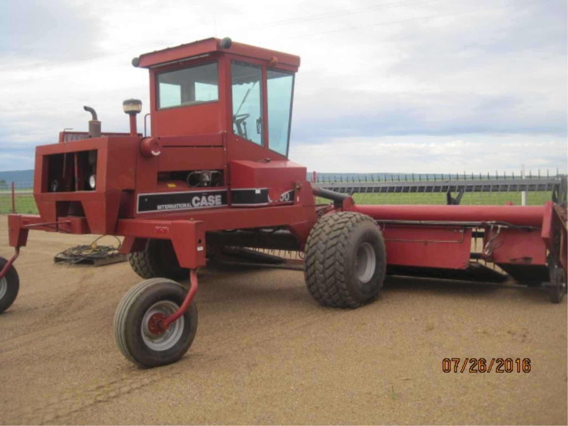 6000 Case IH 22FT Swather - Image 4 of 10