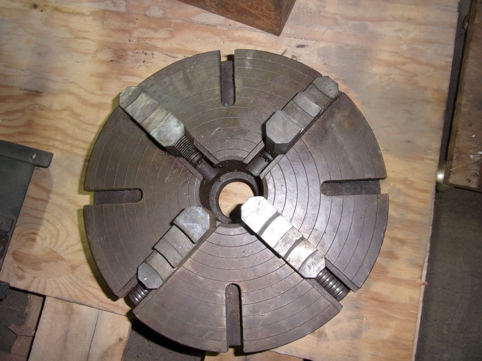 L-W CHUCK 14" 4 JAW METAL LATHE CHUCK W/ 21/2-6 MOUNT - Bild 2 aus 2