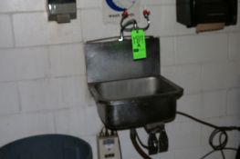 S/S Sink with Knee Peddle and Emergency Eye Wash Station
