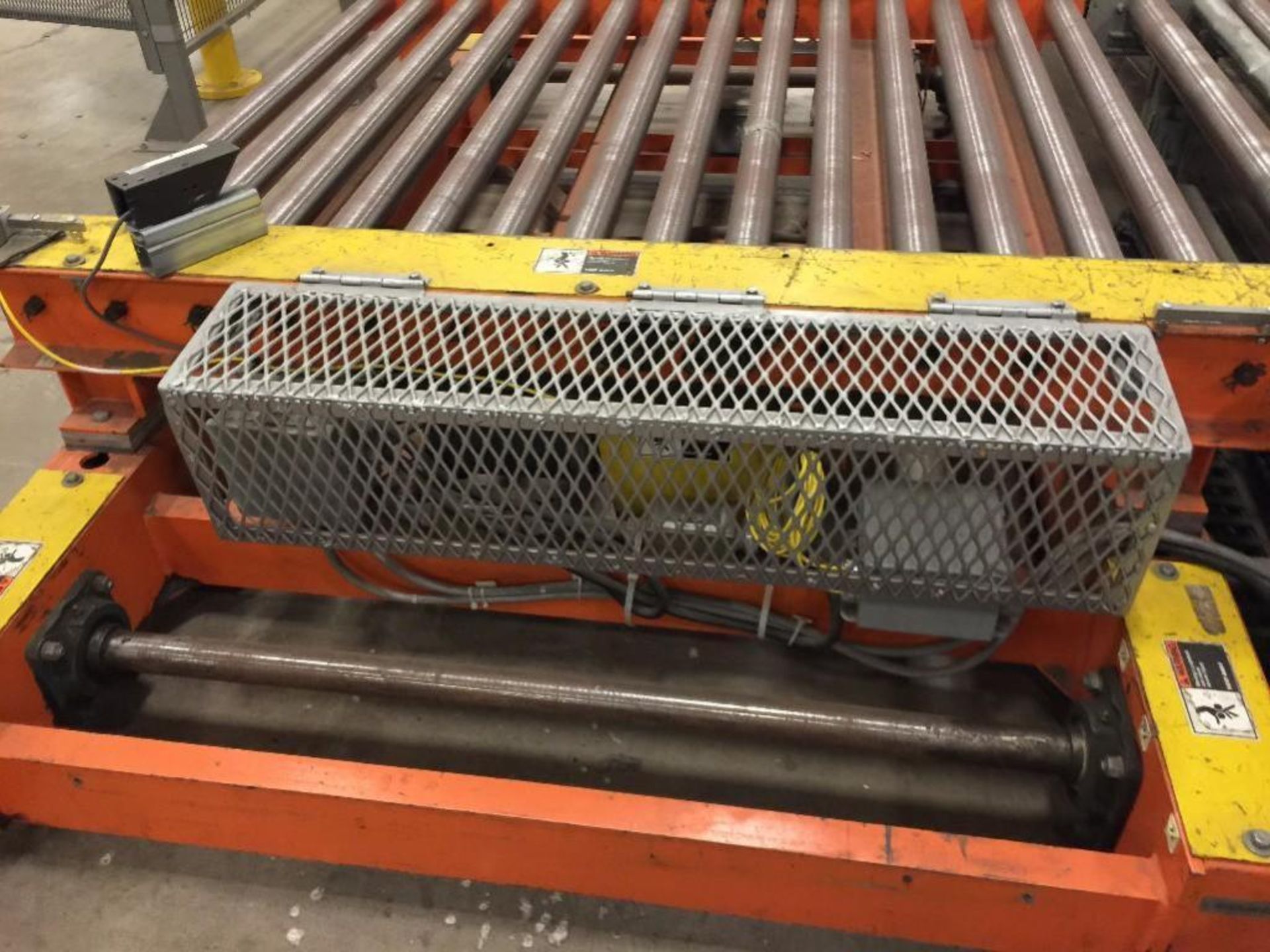 Automated Pallet Transfer System with Roller Conveyor Safety Guard Cage The fully automated pallet - Image 9 of 9