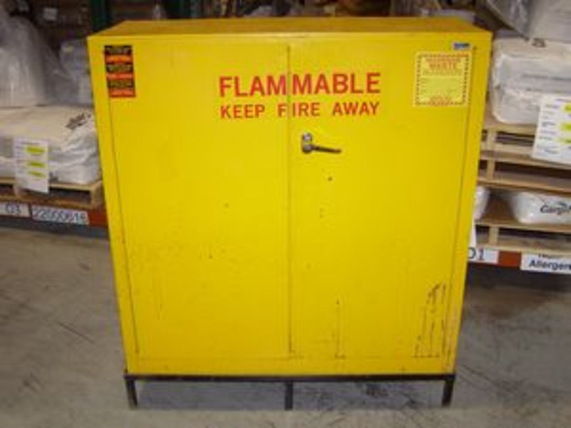 Flamable Cabinet (Located in Minneapolis)***MNN***