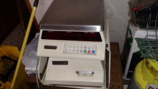 Hobart 18v Scale and 18VP Printer w/ Box of 1,000 labels