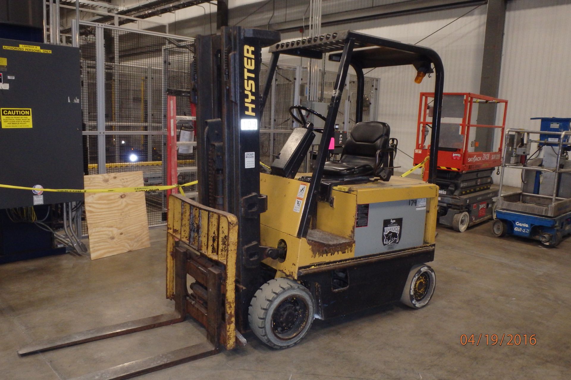 Hyster 5,000 LB Forklift, Model E50XL33, S/N C108V07187J, 3-Stage Mast, 36-Volt (Located in Wis - Image 2 of 3