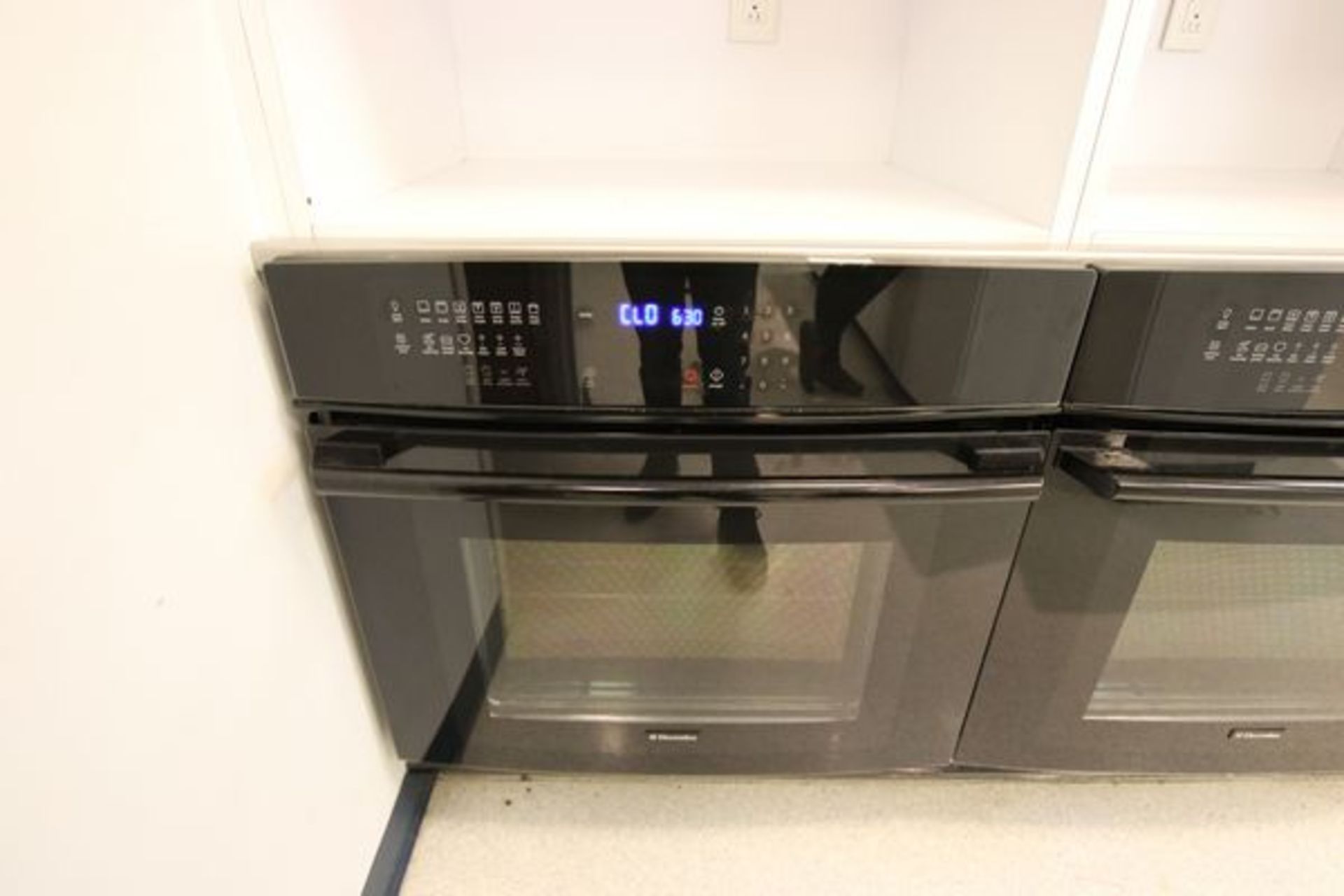 Electrolux Convection Oven, Model E130EW35KB2, Black