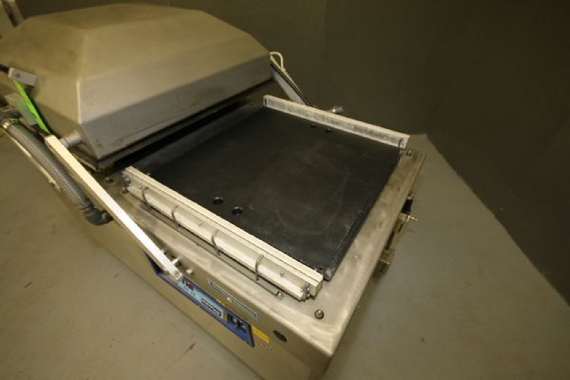 Smith SuperVac Dual Vacuum Sealer, Type GK290 with Seal Platform Dimension: Aprox. 24" x 24", 460 - Image 2 of 8