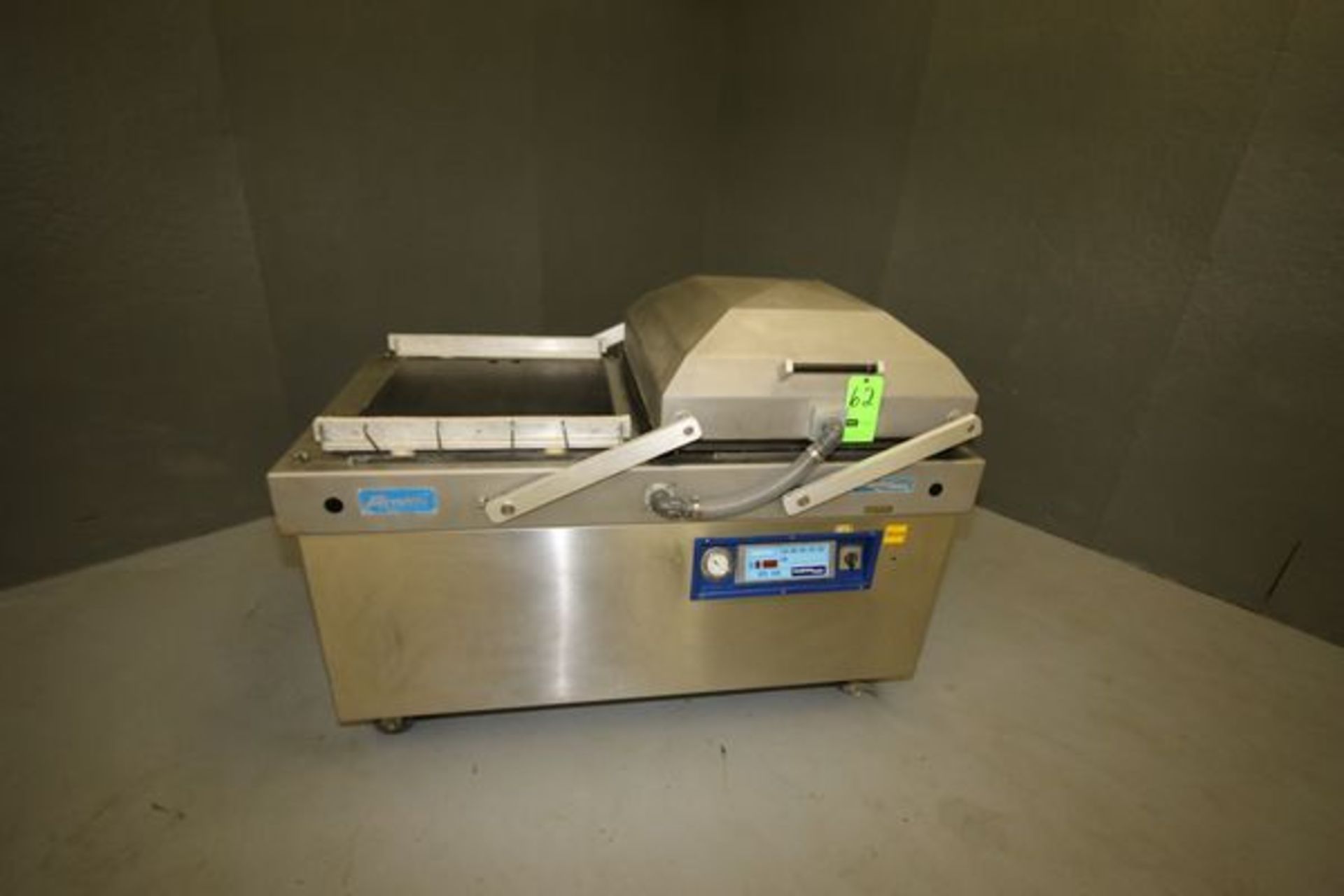 Smith SuperVac Dual Vacuum Sealer, Type GK290 with Seal Platform Dimension: Aprox. 24" x 24", 460